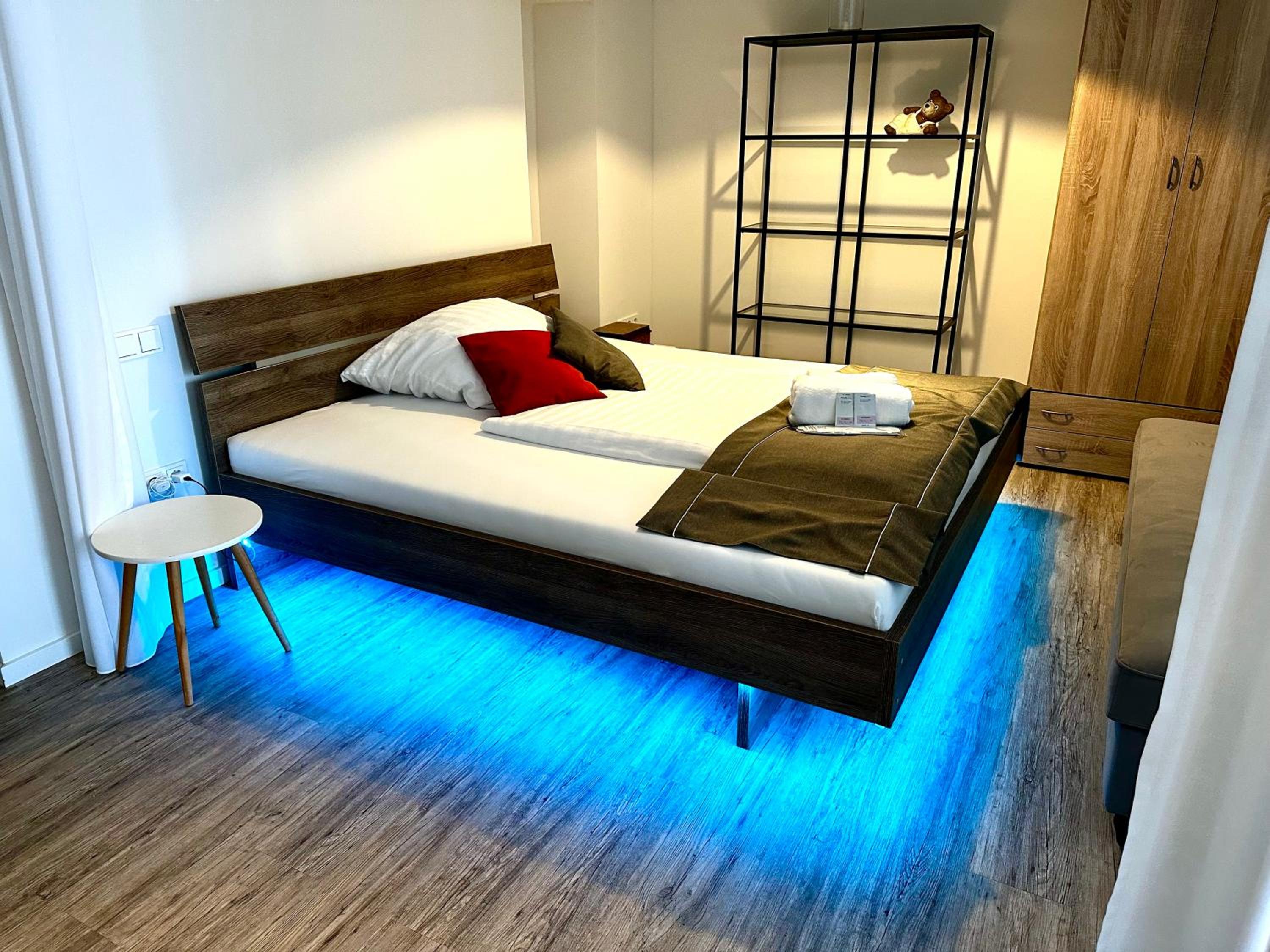 BeeFree WhirlpoolSuiteXL33-FreeParking-FastWiFi