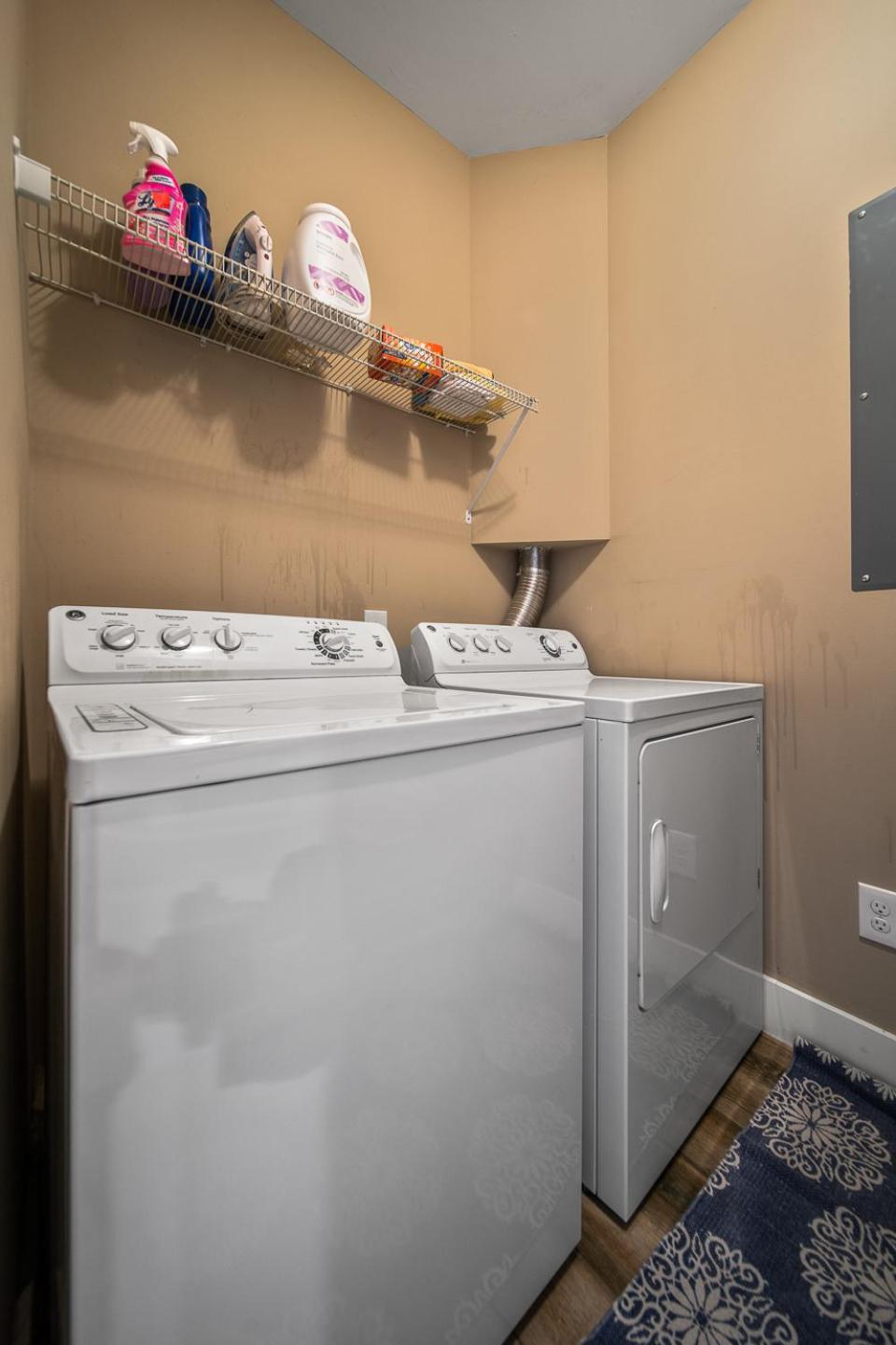 Photograph supplied for Spacious 3 Bedroom 6 Beds Nashville House with Large Yard