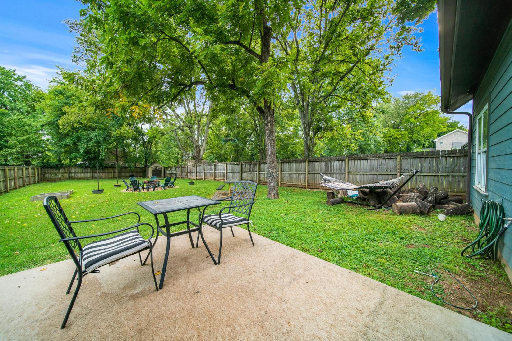 Photograph supplied for Spacious 3 Bedroom 6 Beds Nashville House with Large Yard