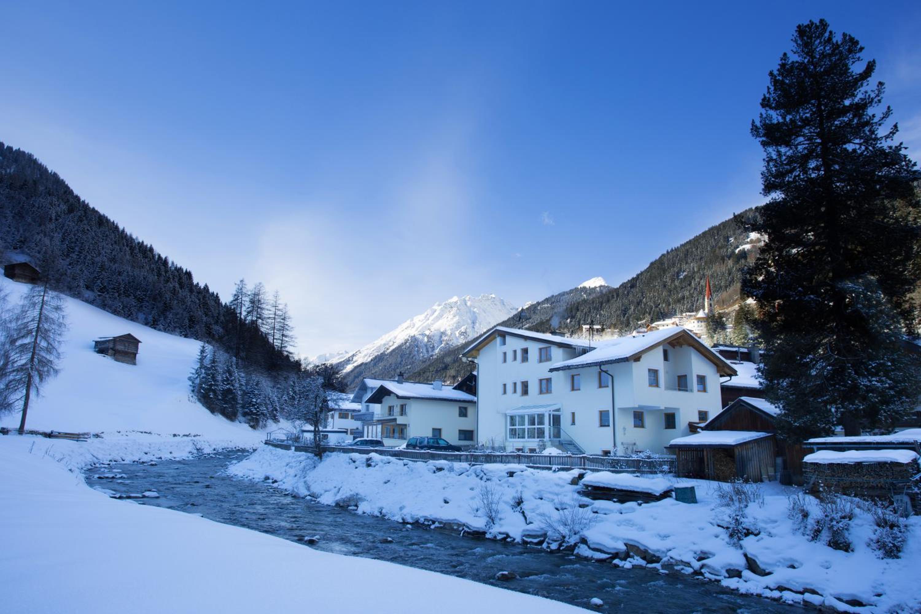 Hotel Garni DIAS