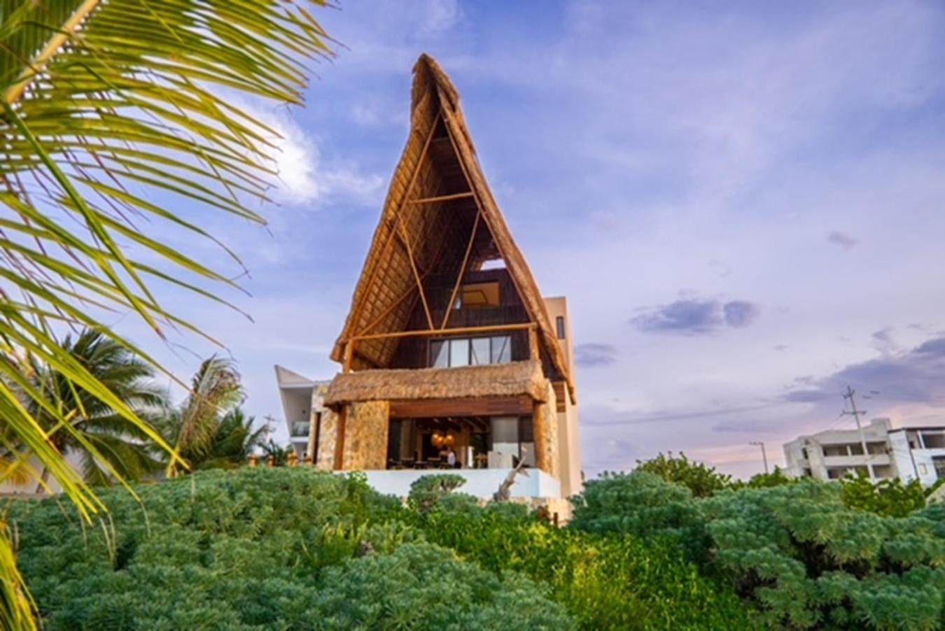 Residencia Las Olas en San Benito lujo en todo su esplendor. view 3