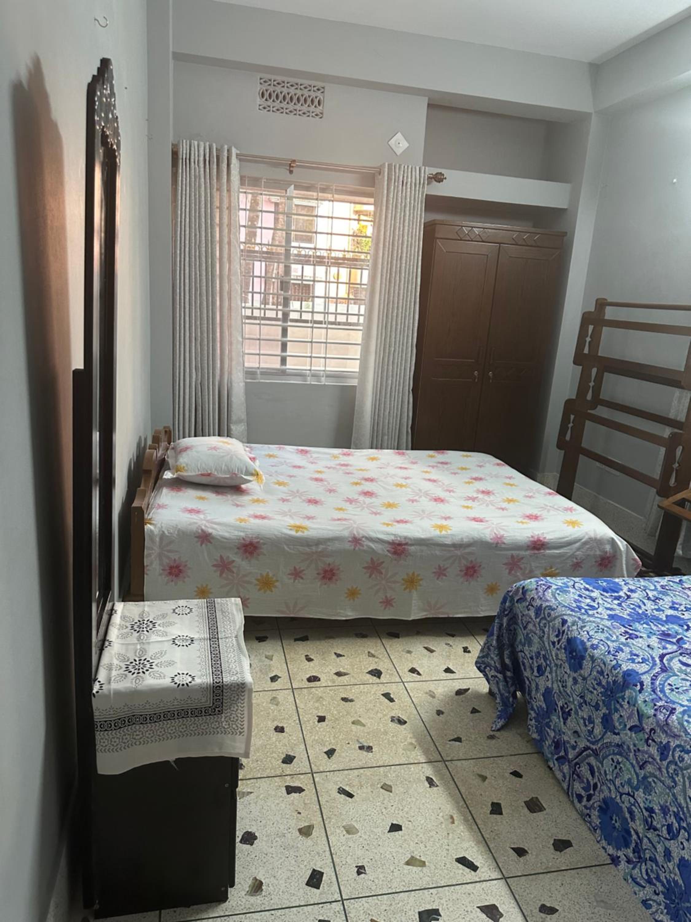 Alom Manzil - 4 Bedroom Family Home