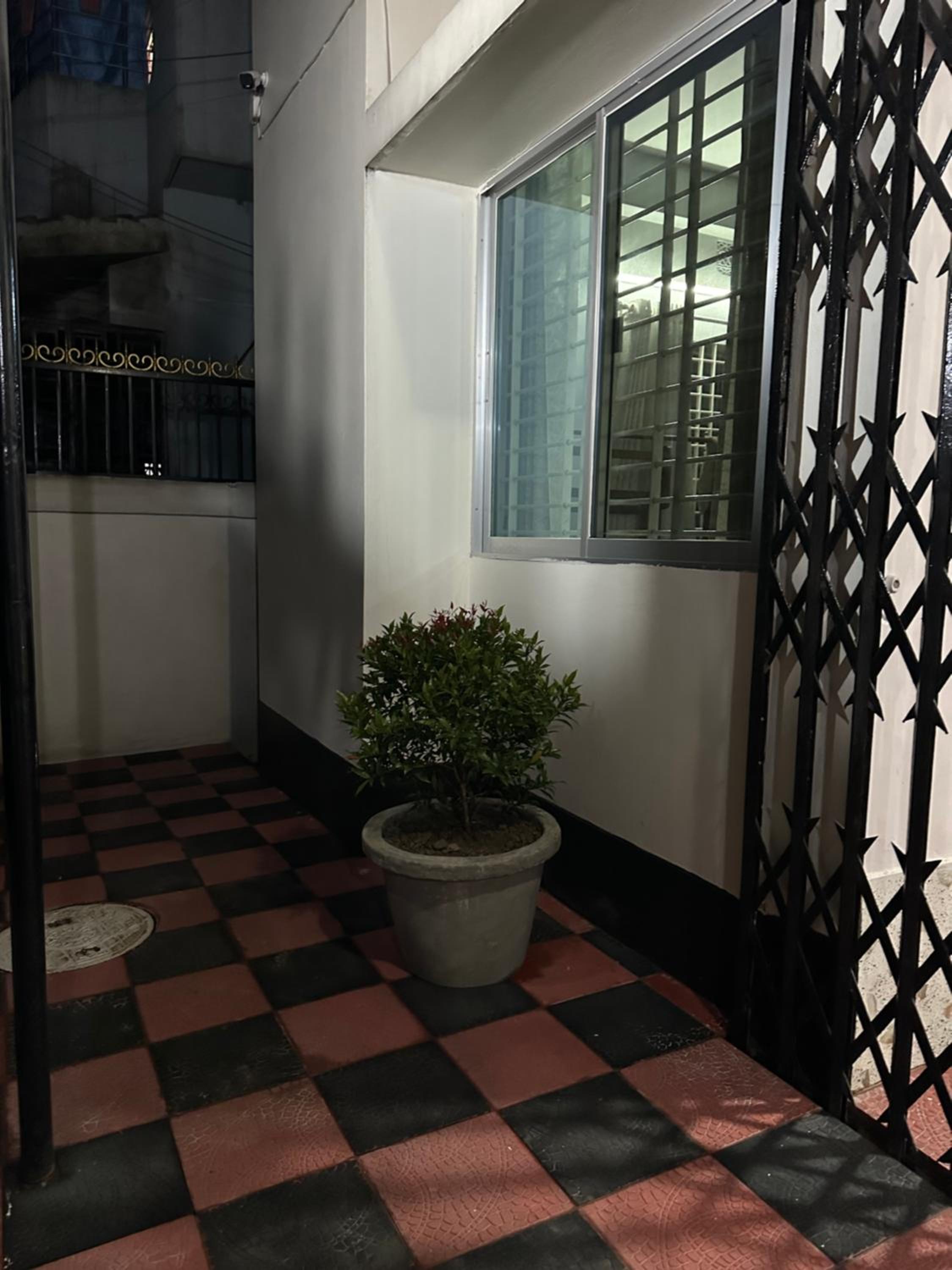 Alom Manzil - 4 Bedroom Family Home