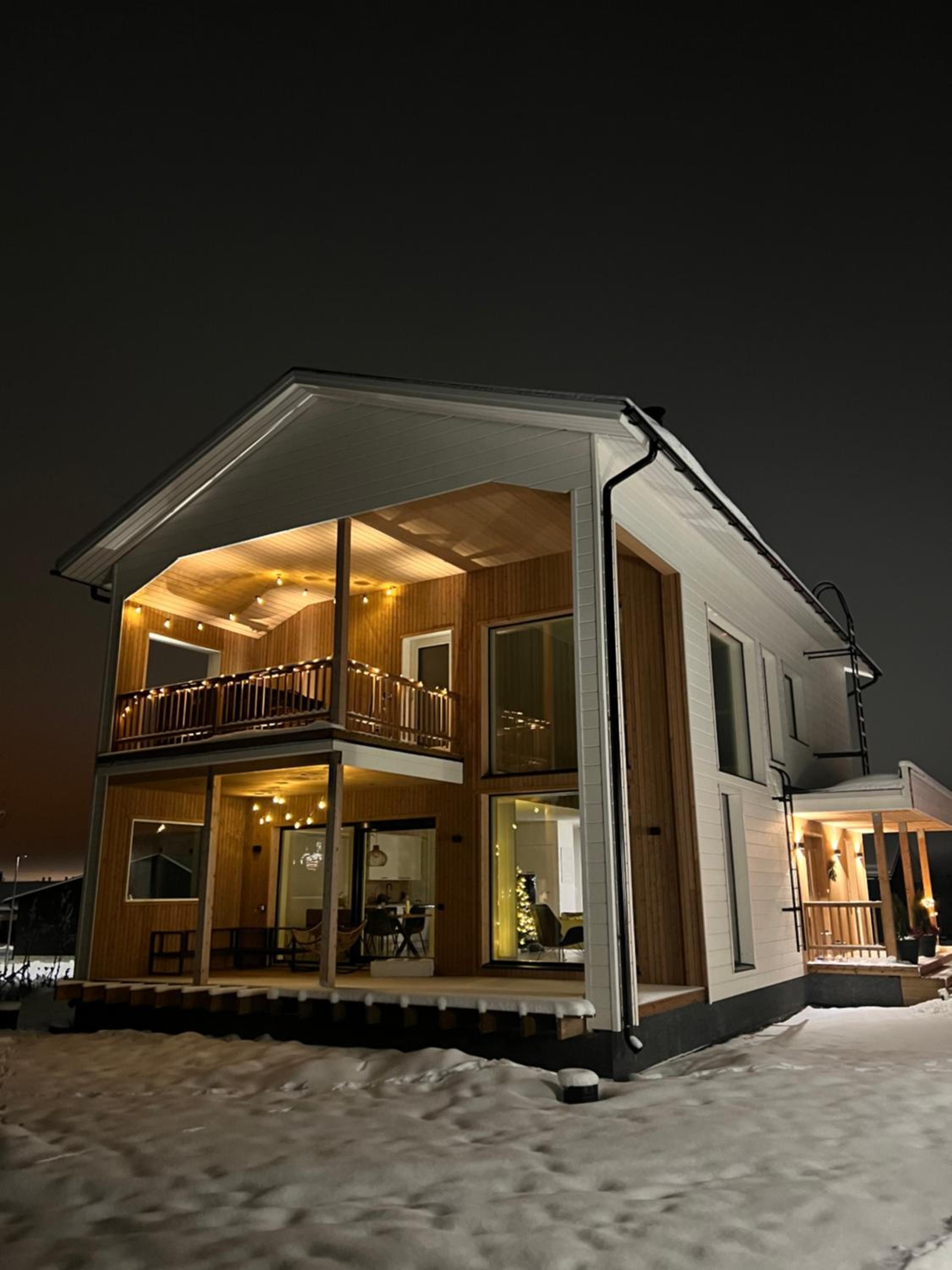 Villa Golden House