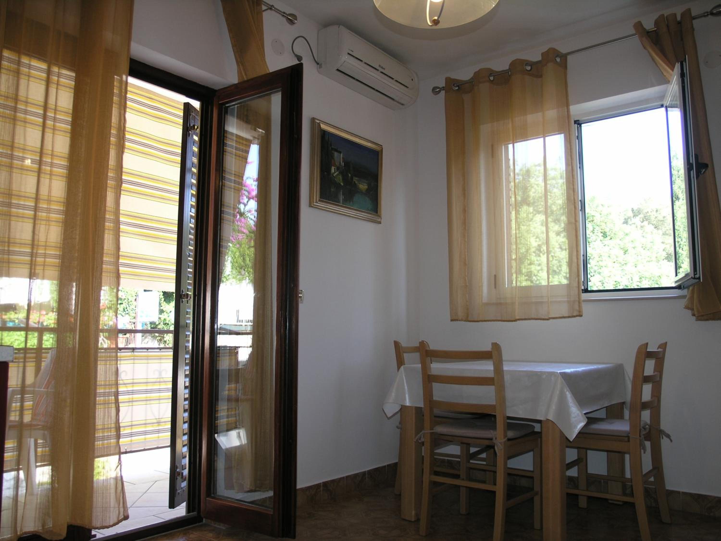 Apartments Rubinić view 4