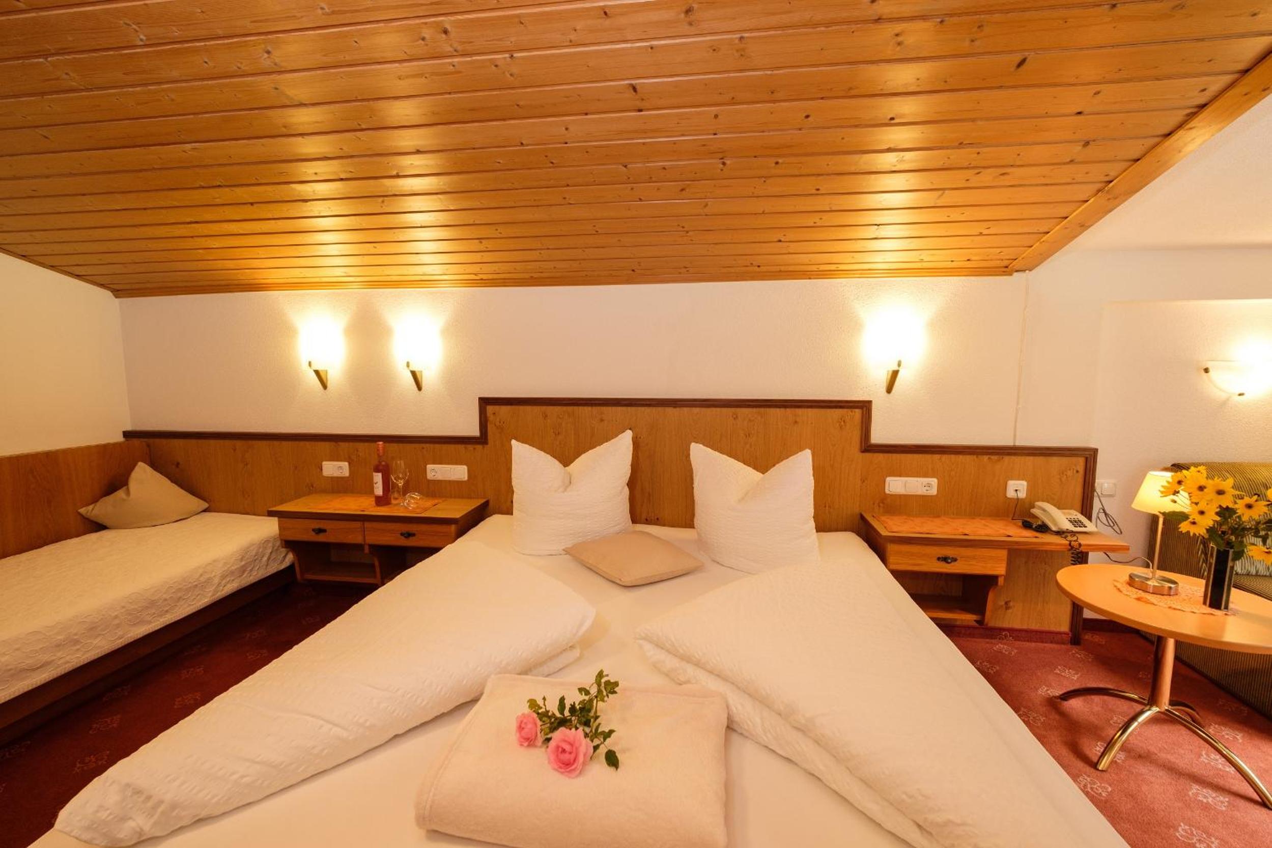 Hotel Garni DIAS