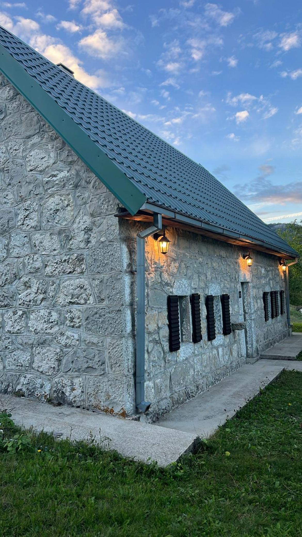 Stara kuća Smrijačno