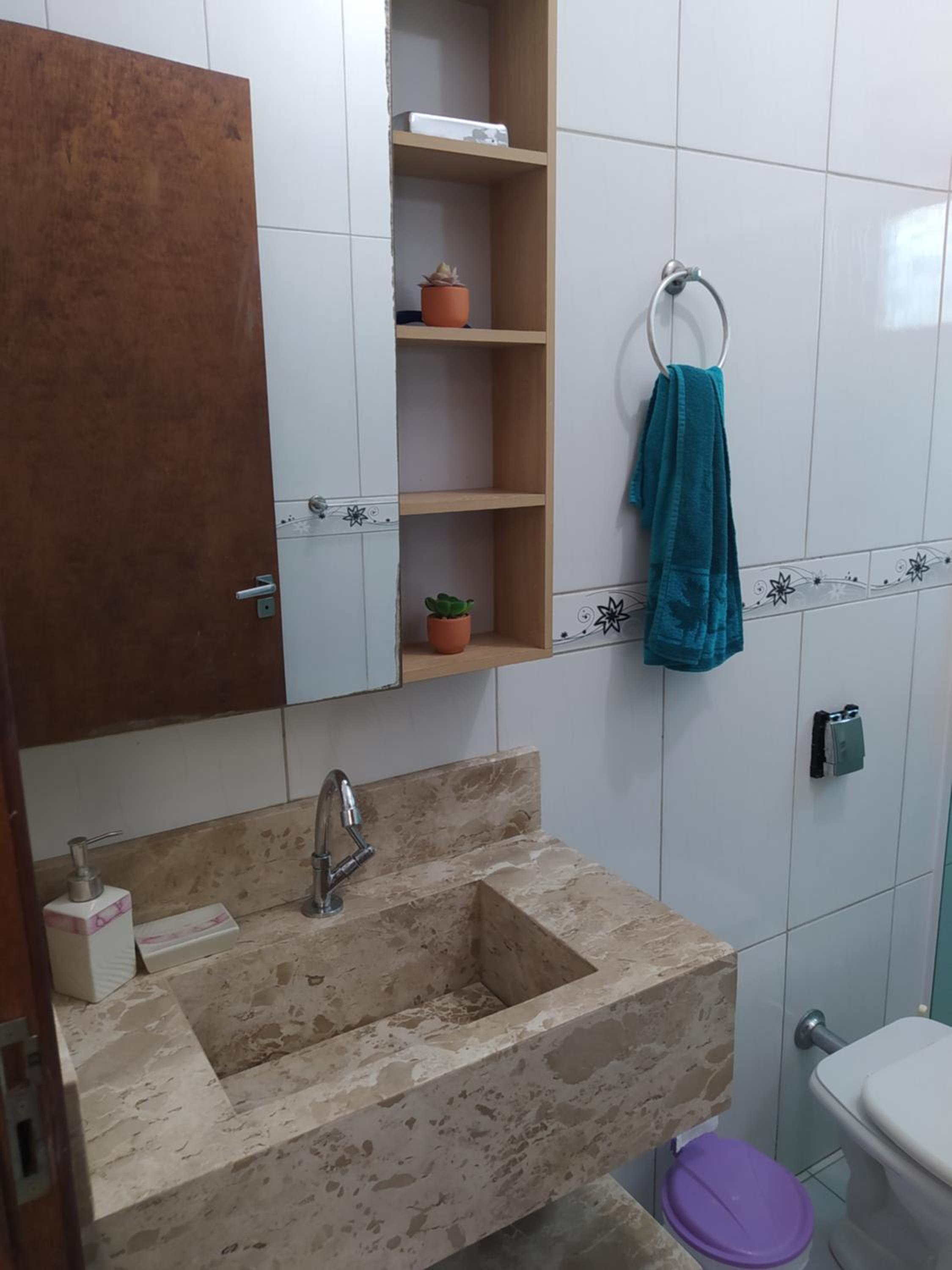 Imóvel com 02 quartos próxima ao Morro do Macaco