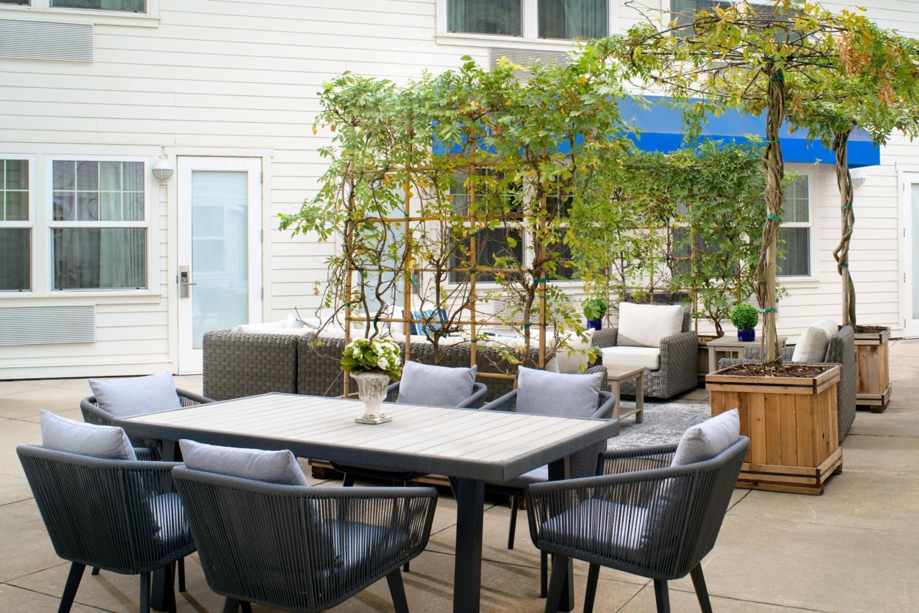 Petaluma Vacations - Sheraton Sonoma Wine Country Petaluma - Property Image 3