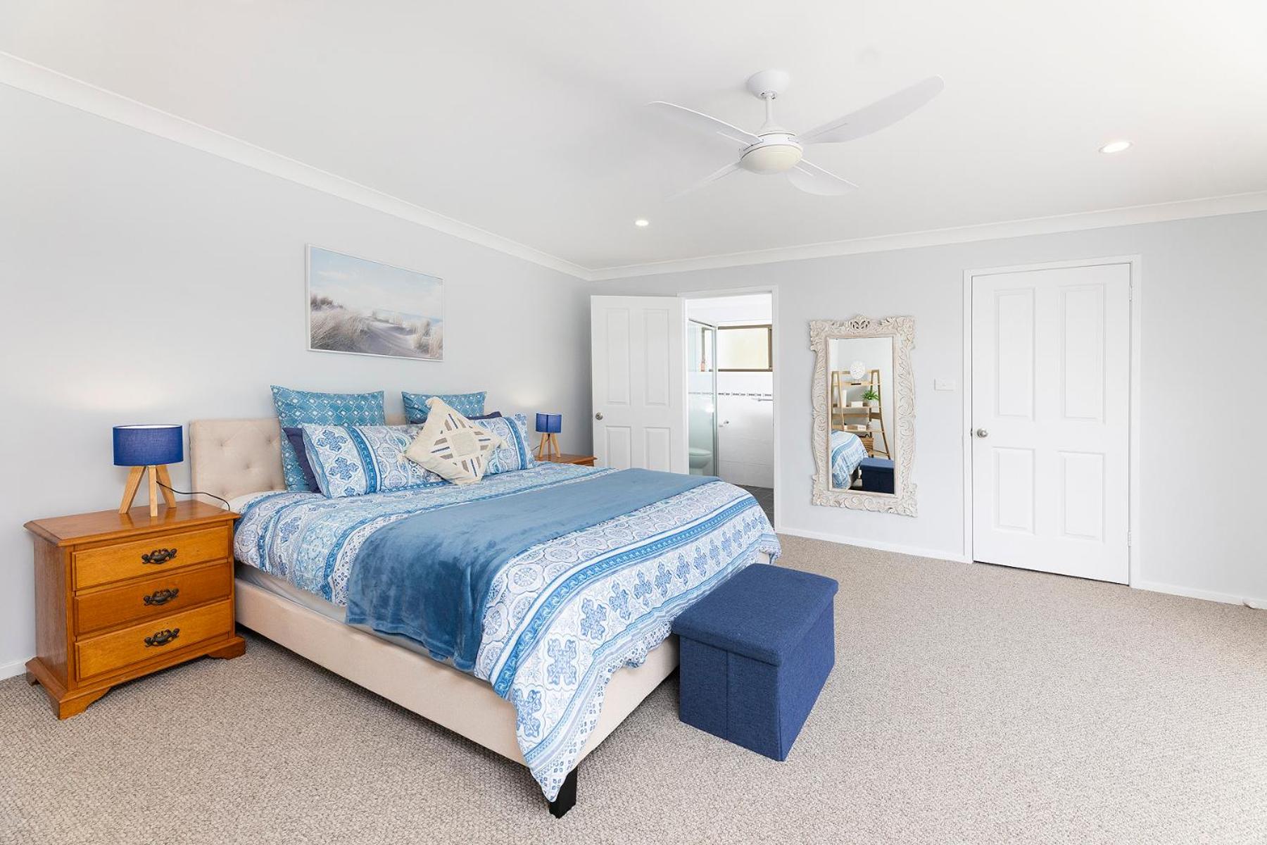 Wallis Lake Retreat-Between the ocean and the lake