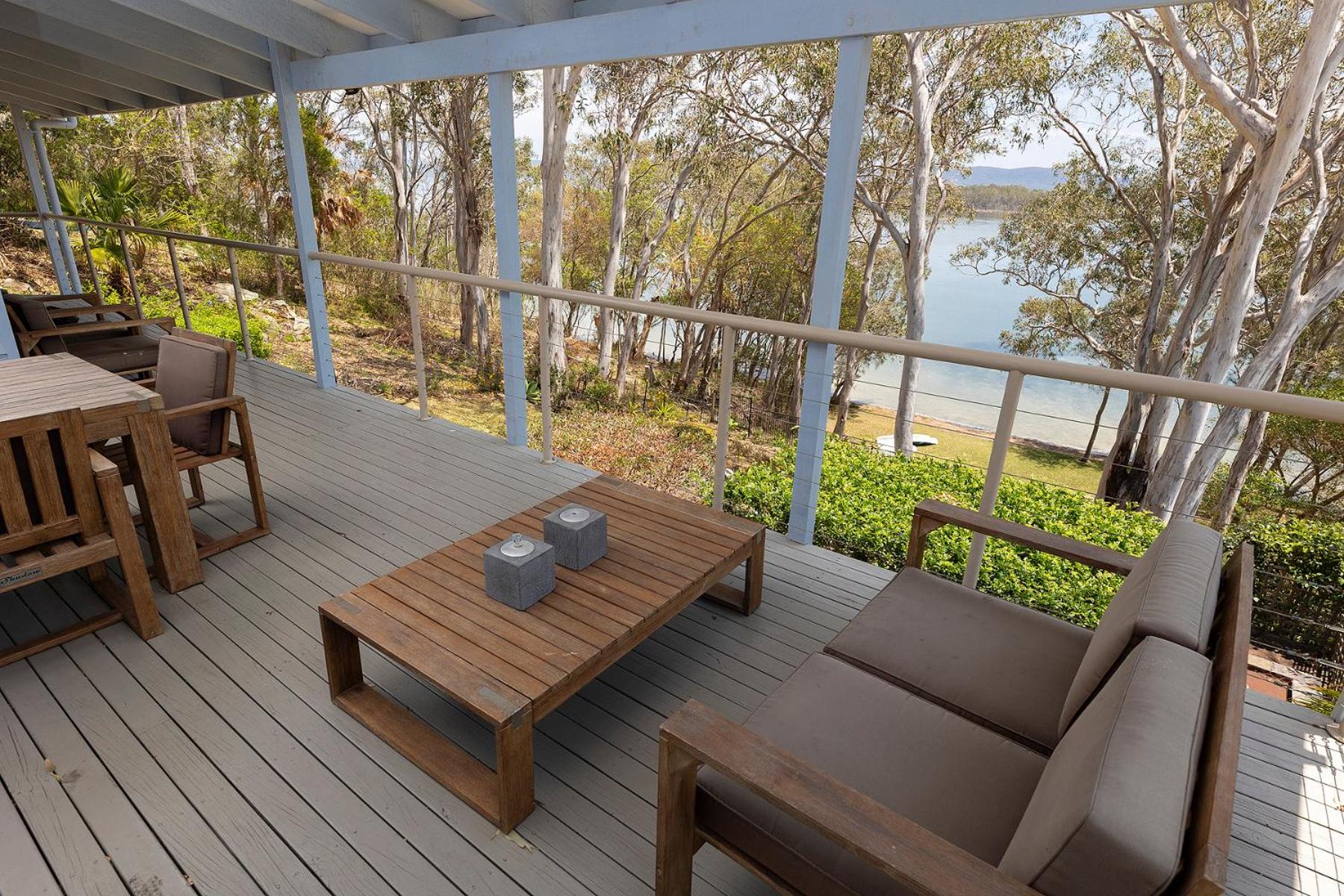 Wallis Lake Retreat-Between the ocean and the lake