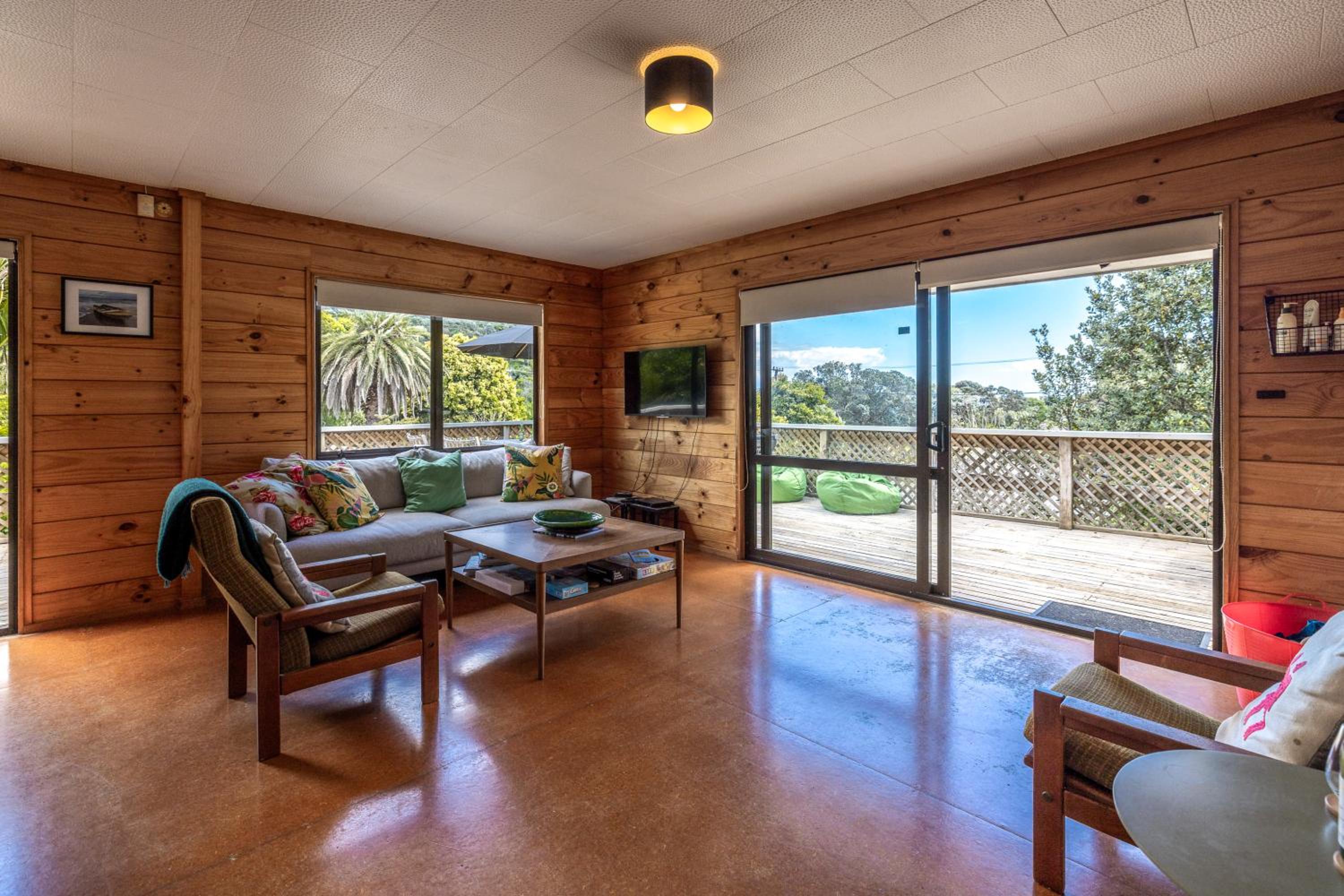 Onetangi Bliss - Waiheke Island Holiday Home view 5