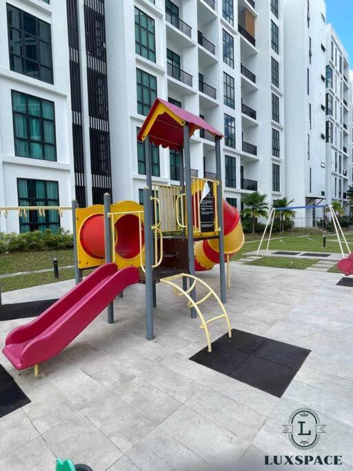 Kuching City 3rd Mile Batu Kawa Cozy Apartment view 2
