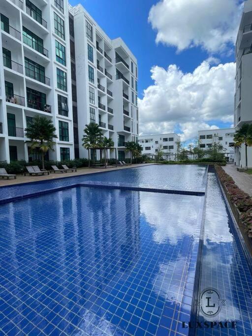 Kuching City 3rd Mile Batu Kawa Cozy Apartment photo 7