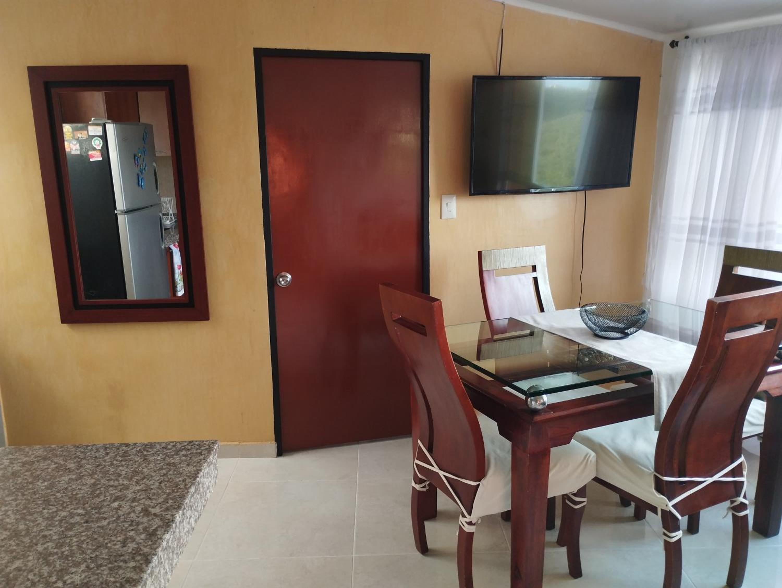 Apartamento con vista a la ciudad en barrio campo hermoso 301