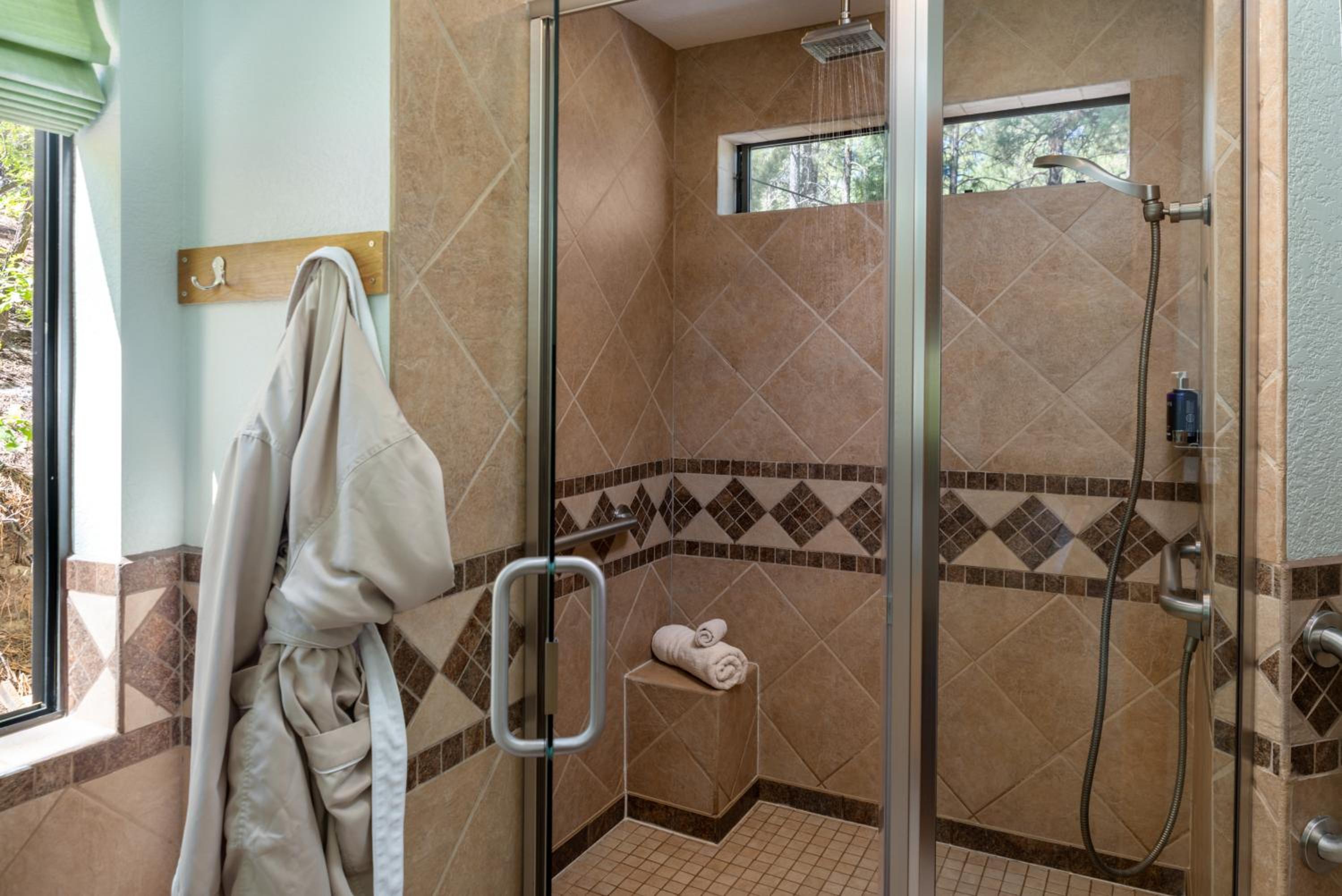 Sheridan House Inn- Adult Only Accommodation