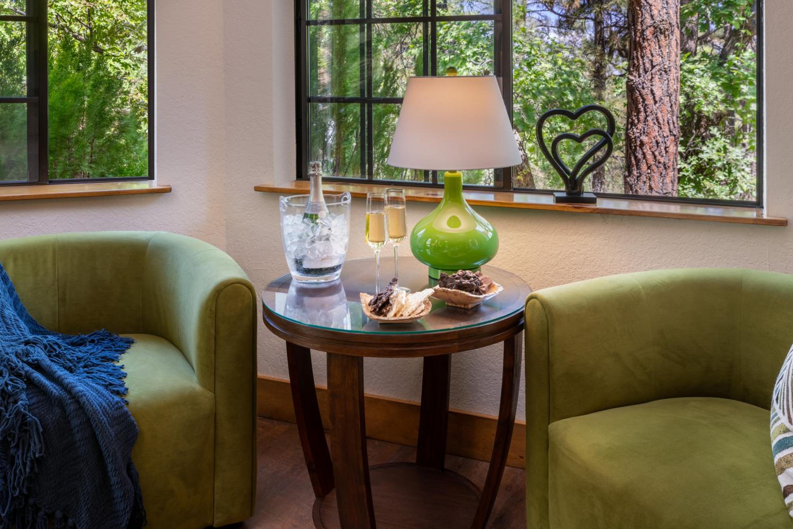 Sheridan House Inn- Adult Only Accommodation
