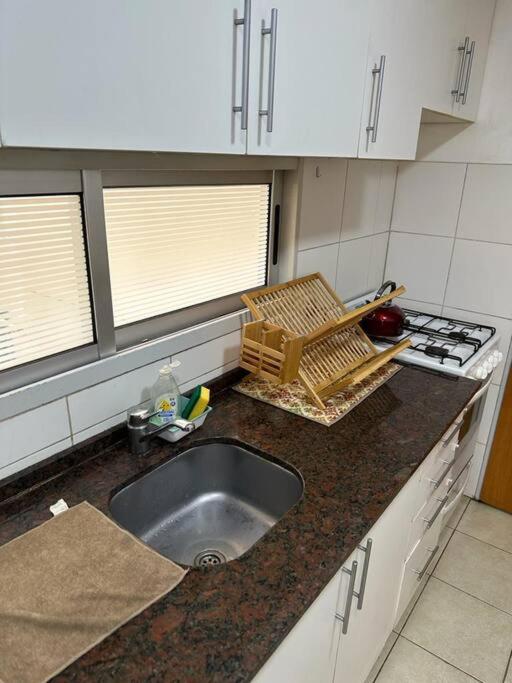 Semipiso Panoramico 2 habitaciones amplia cocina lavadero Parrilla y Cochera privada incluida a metros del subte