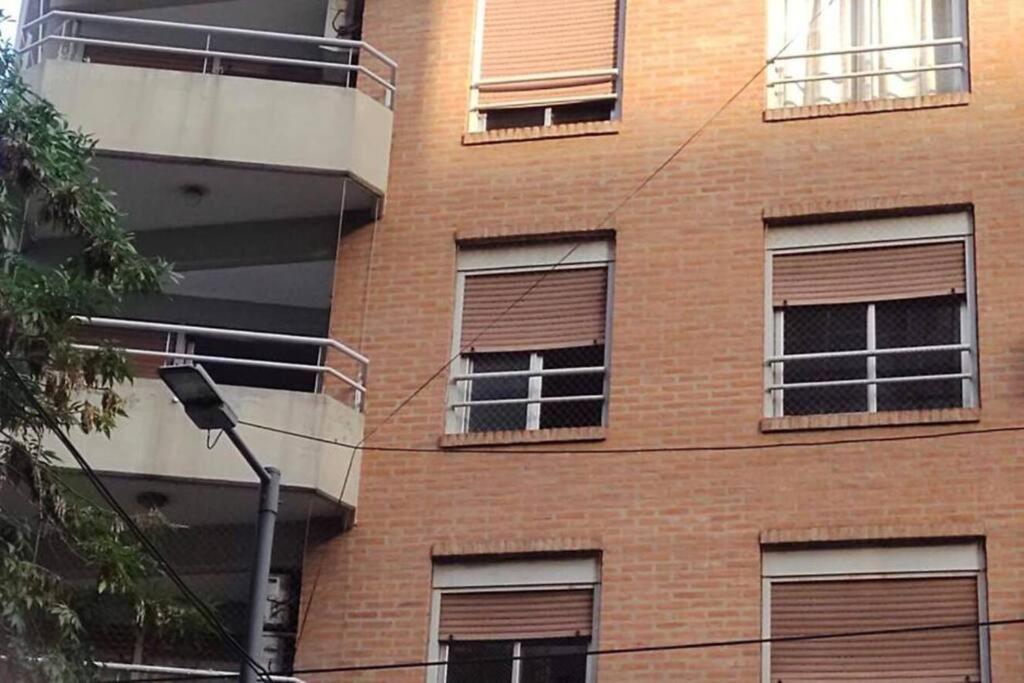 Semipiso Panoramico 2 habitaciones amplia cocina lavadero Parrilla y Cochera privada incluida a metros del subte
