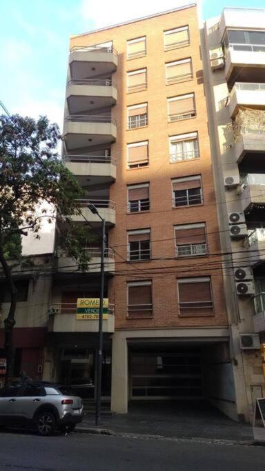 Semipiso Panoramico 2 habitaciones amplia cocina lavadero Parrilla y Cochera privada incluida a metros del subte