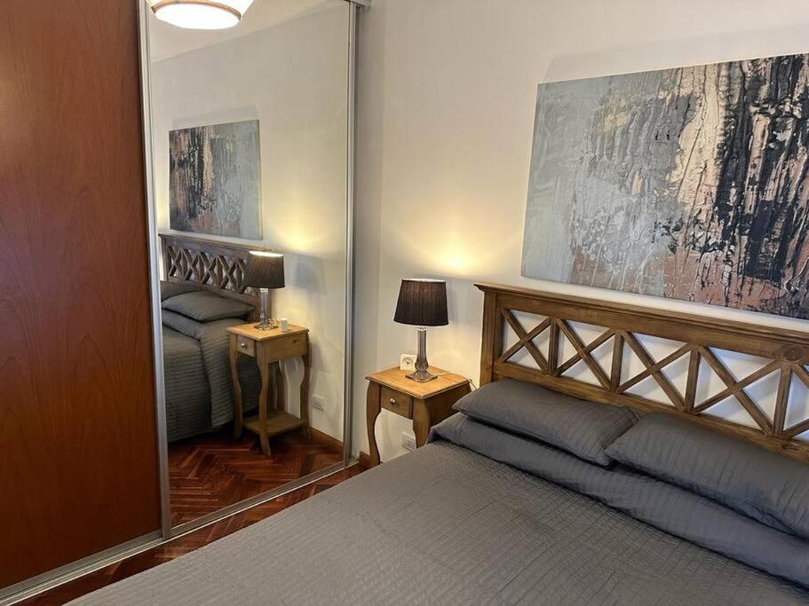 Semipiso Panoramico 2 habitaciones amplia cocina lavadero Parrilla y Cochera privada incluida a metros del subte