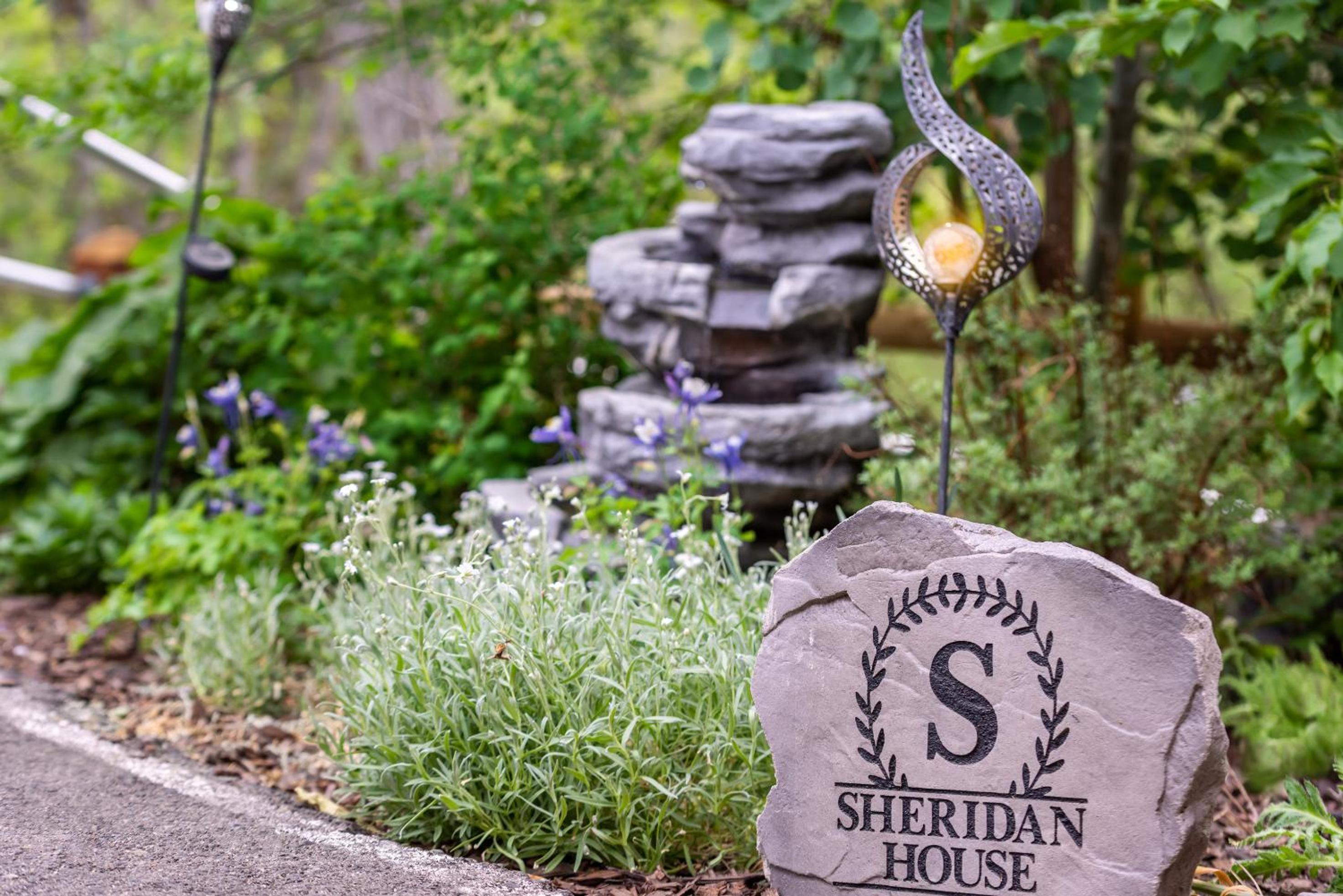 Sheridan House Inn- Adult Only Accommodation