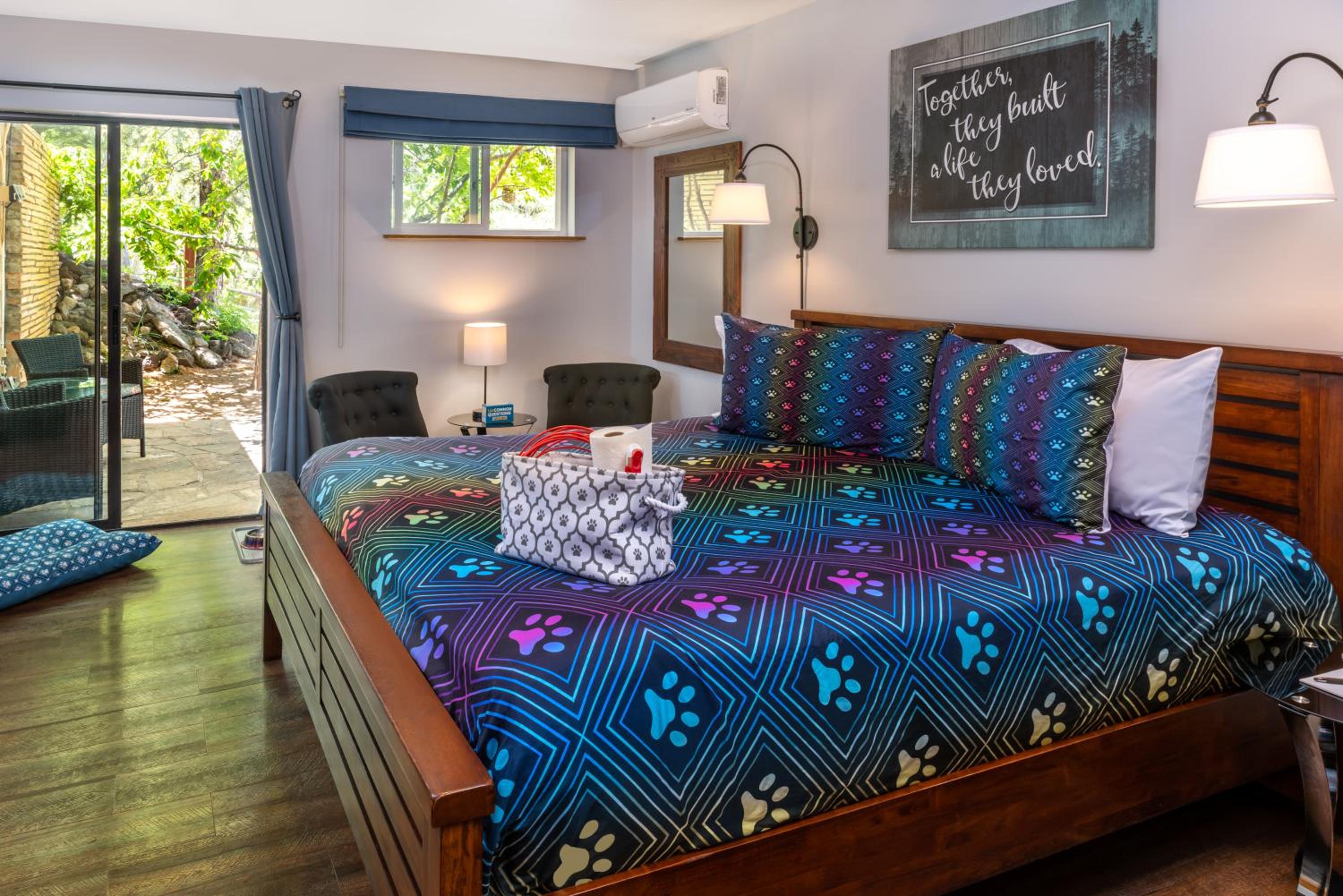 Sheridan House Inn- Adult Only Accommodation