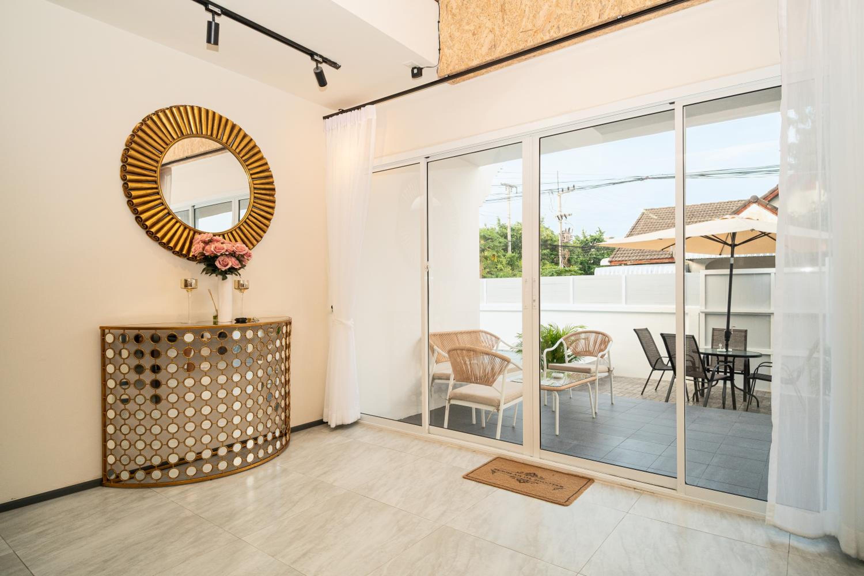 Mohana Pool villa 4 bedrooms near walking street