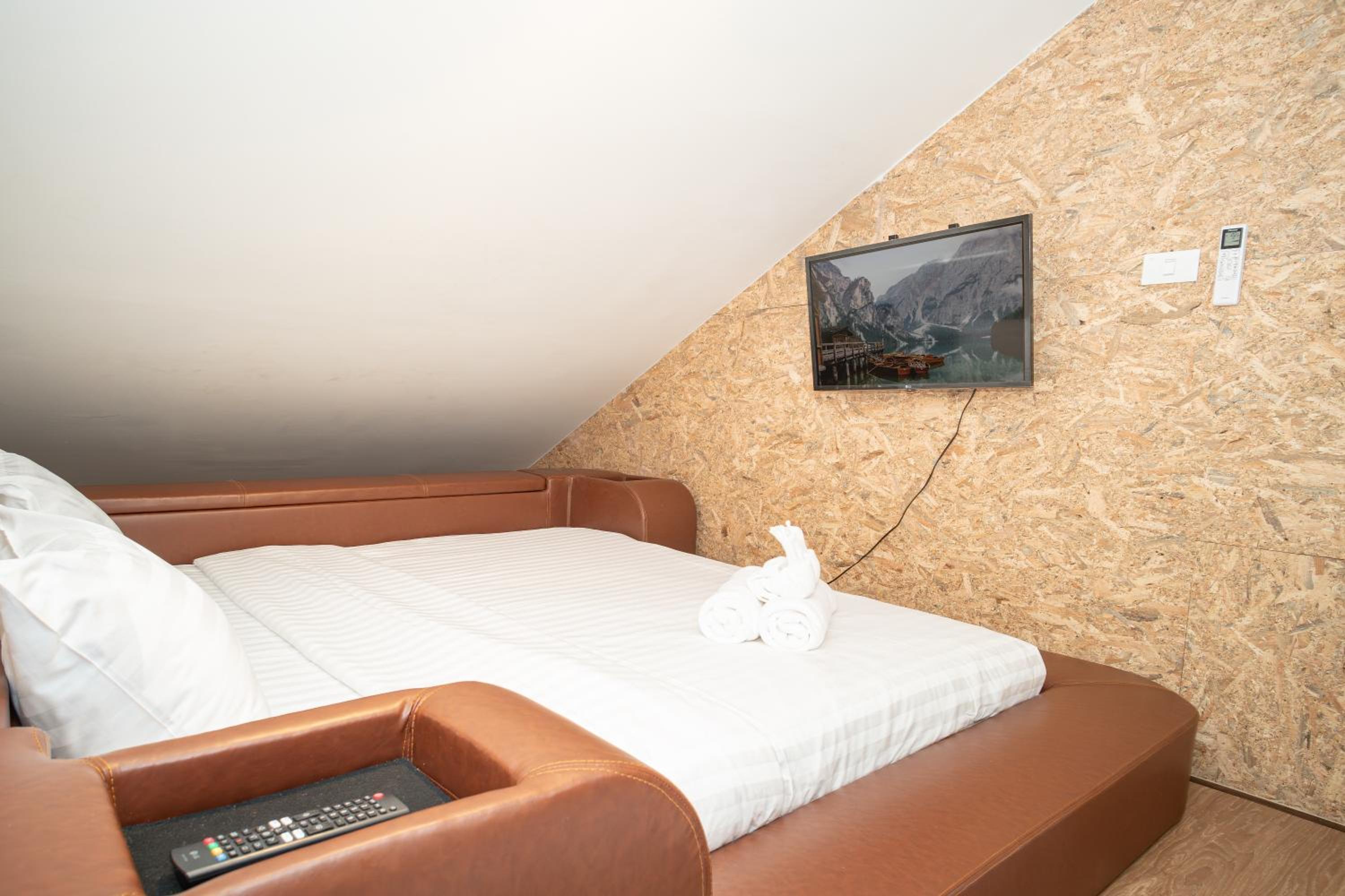 Mohana Pool villa 4 bedrooms near walking street