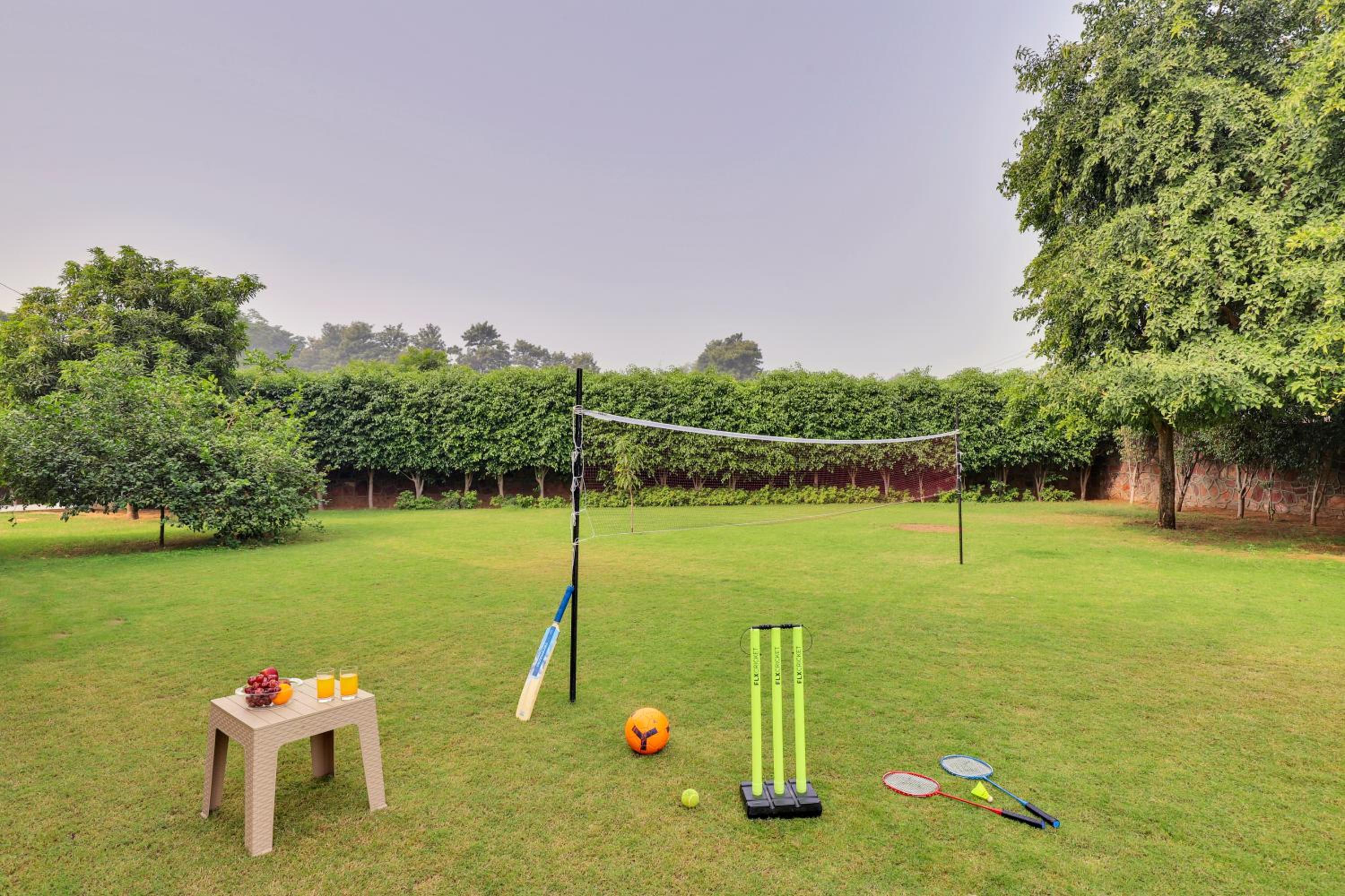 Alaya Stays 4BHK Farmhouse with Pvt Pool & Garden - Manesar view 3