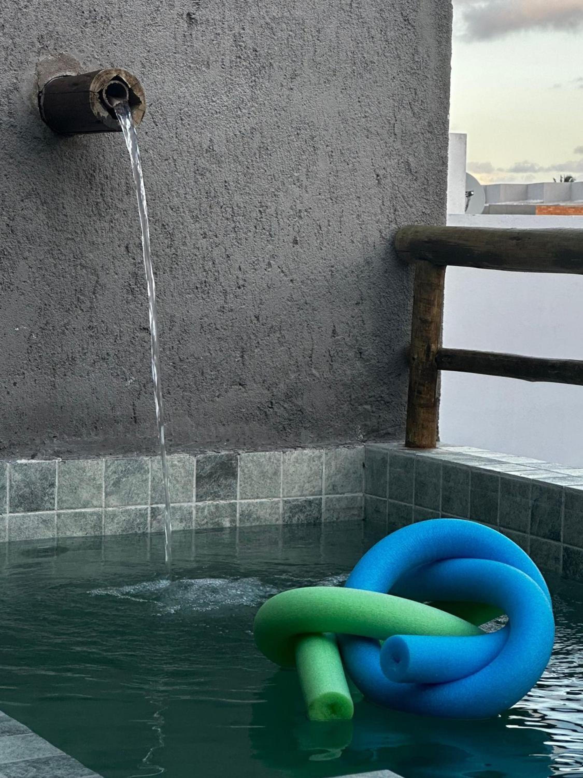 Temporada Areia e Mar Triplex com piscina privativa e área gourmet a 250m da Praia do Patacho