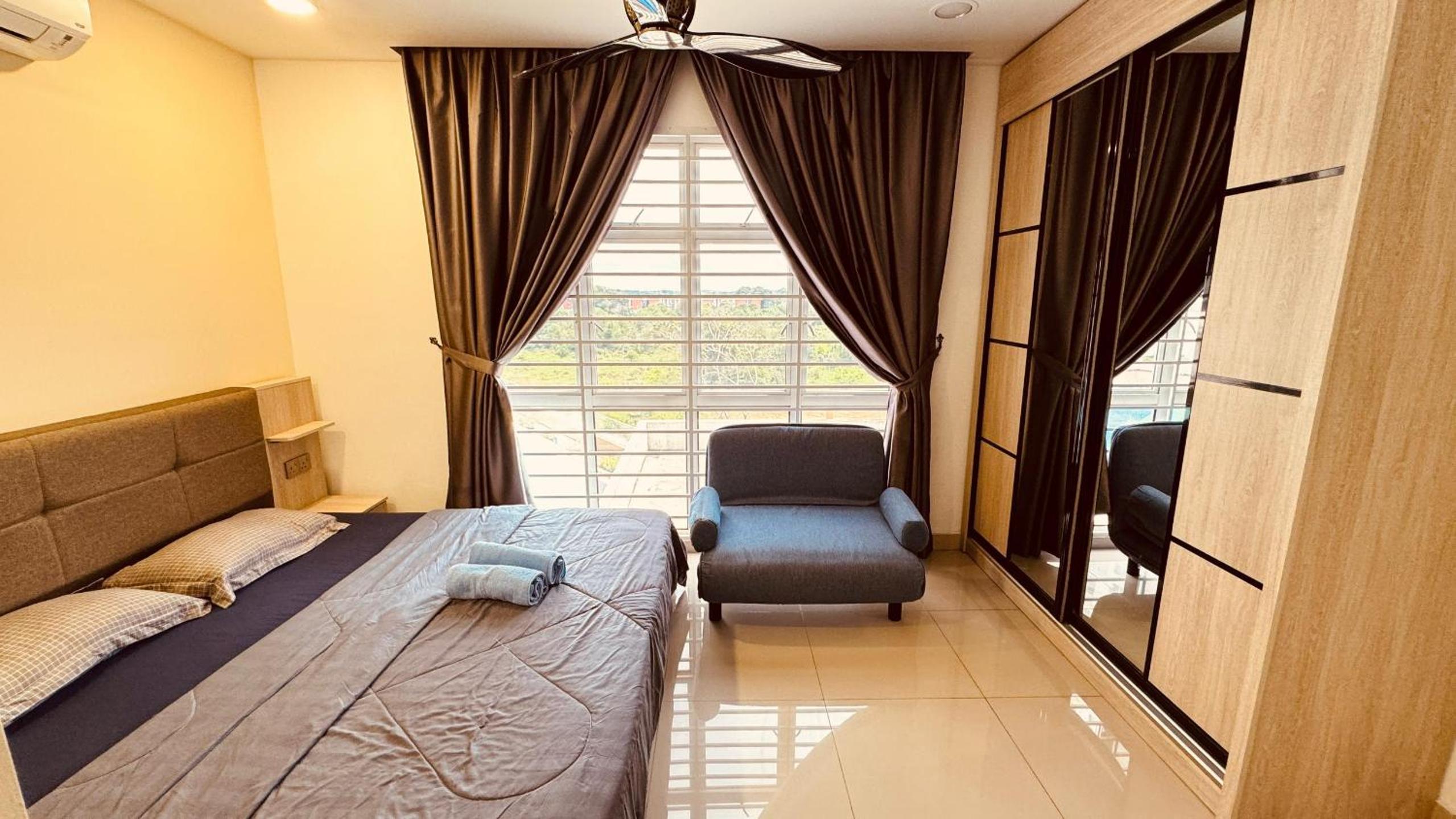 D'Putra Suites 2BR Kulai by Luxecocoo CK photo 6