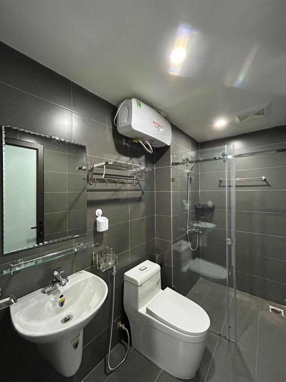 Photo 8