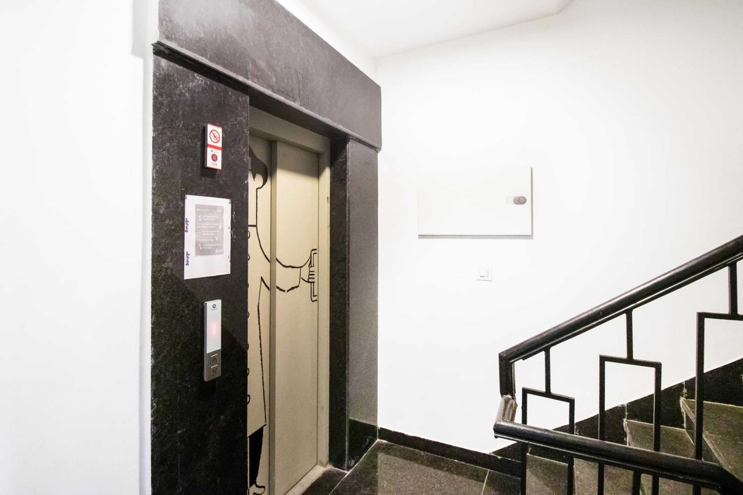 Hotel O Legend's residency