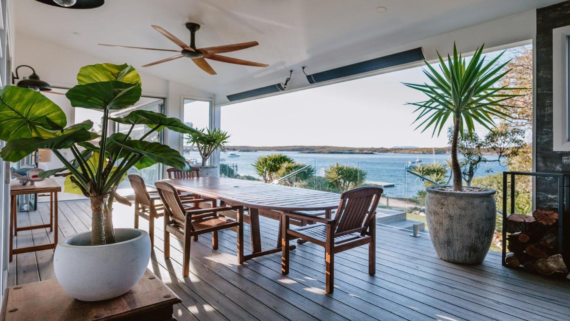 The Luxurious Lobster Pot With Studio Offers The Complete Coffin Bay Experience - View, Position and Jetty For Fishing