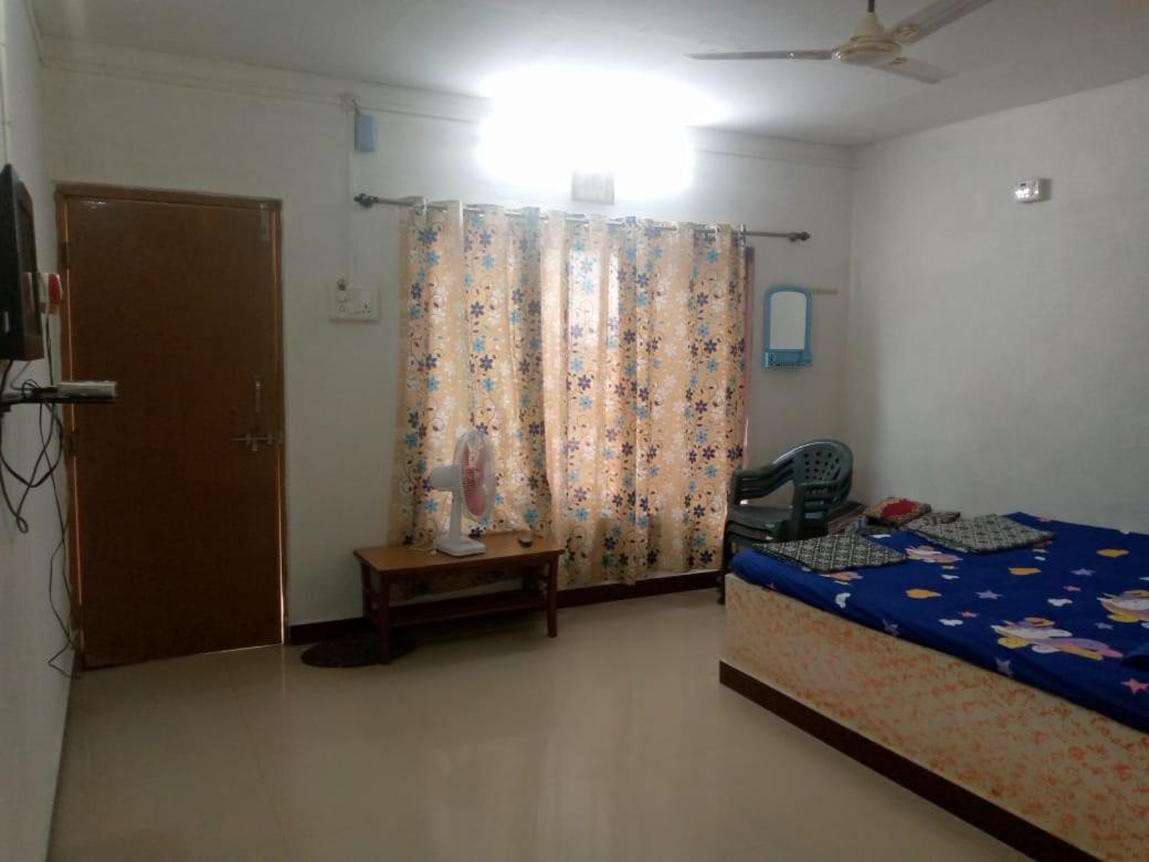 Holiday Tourisms Group of Homestay Rooms Scuba Diving Boating Watersports-Tarkarli-Devbag Beach view 2