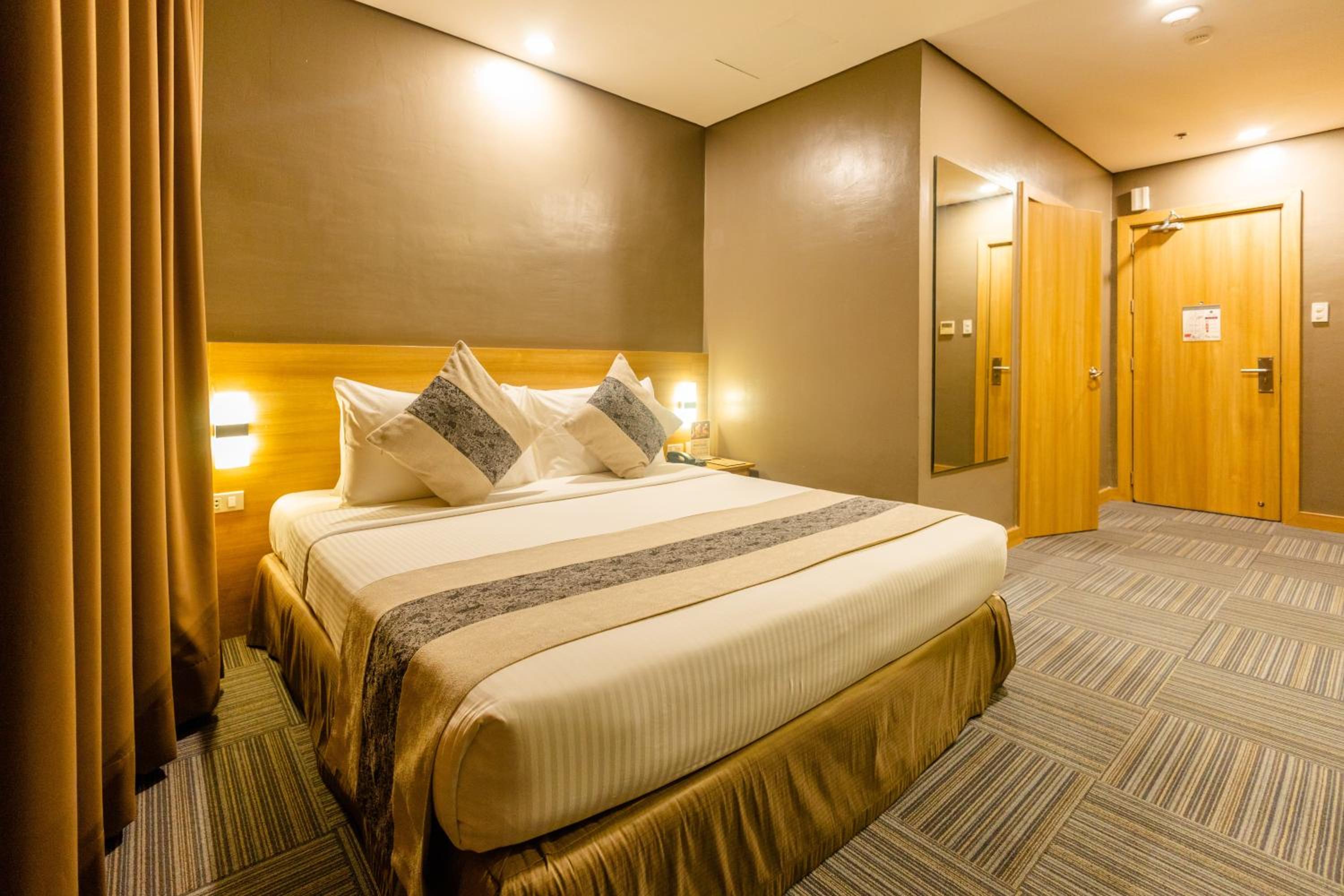 Madison 101 Hotel & Tower 37