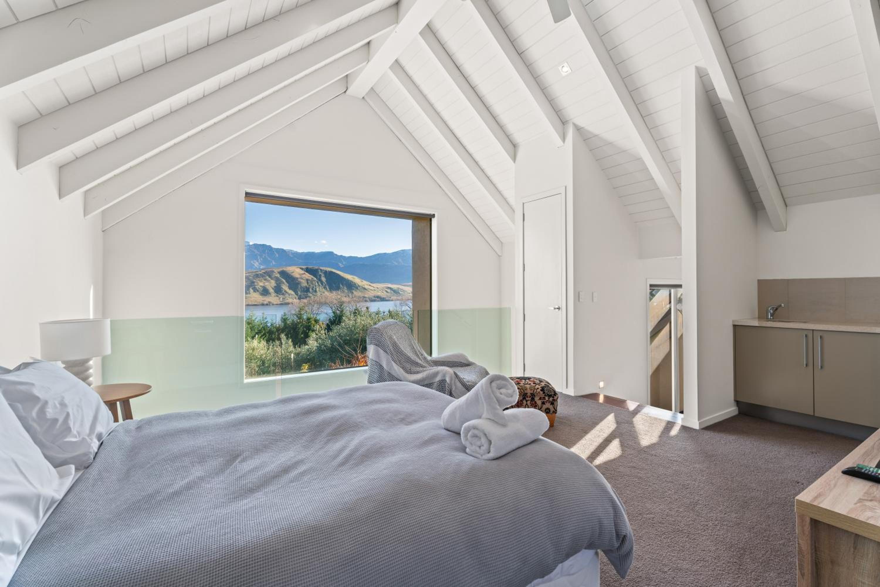 Queenstown Lifestyle and Lakeview view 2