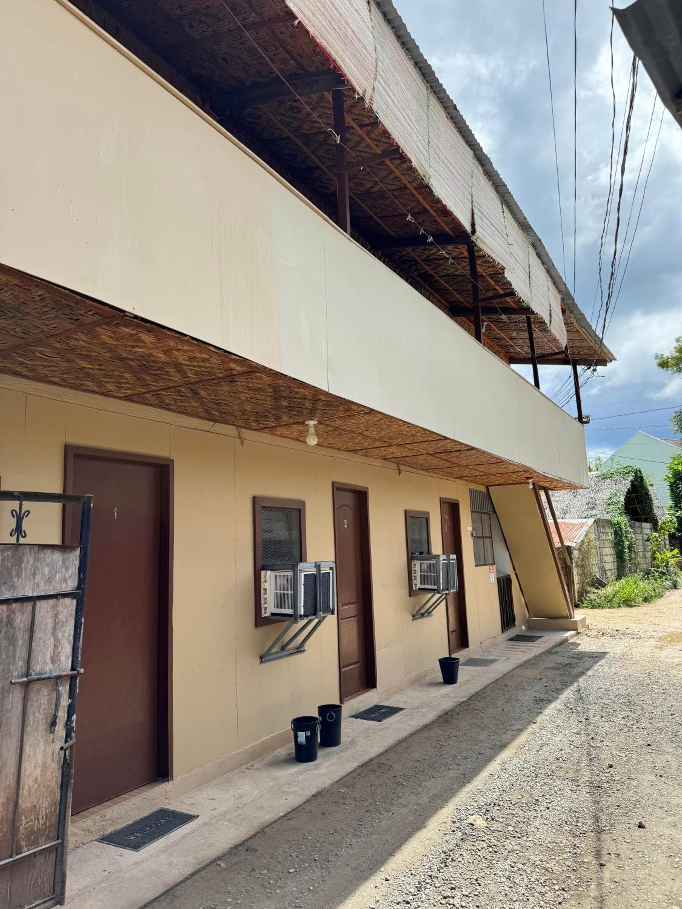 Alona Bohol Backpackers Hostel