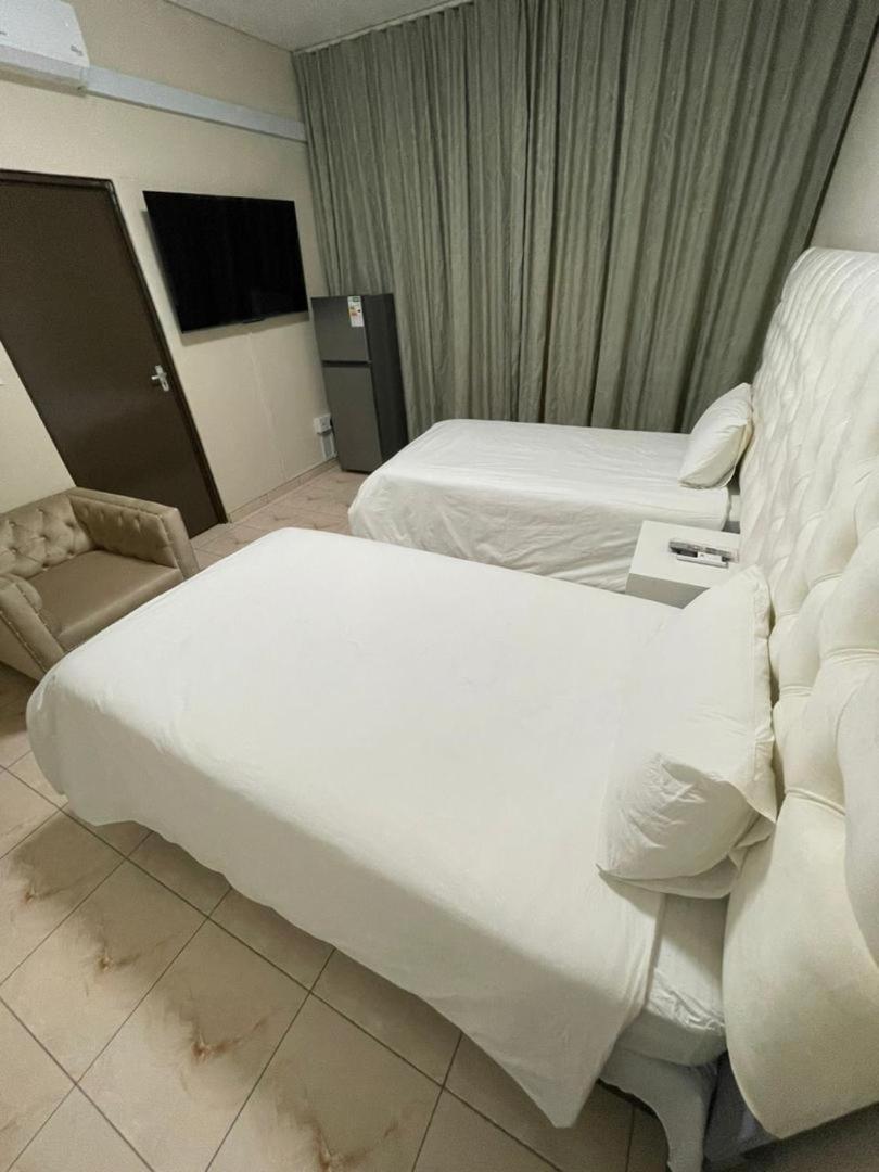 Photo 144