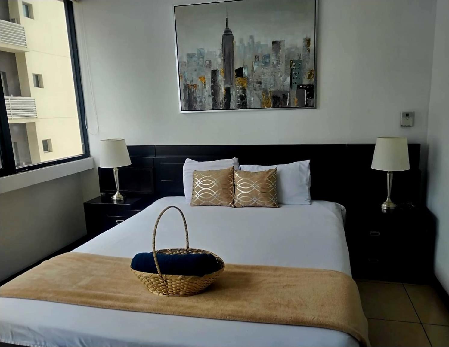 Ecusuites Room Emporium con Jacuzzi privado view 5
