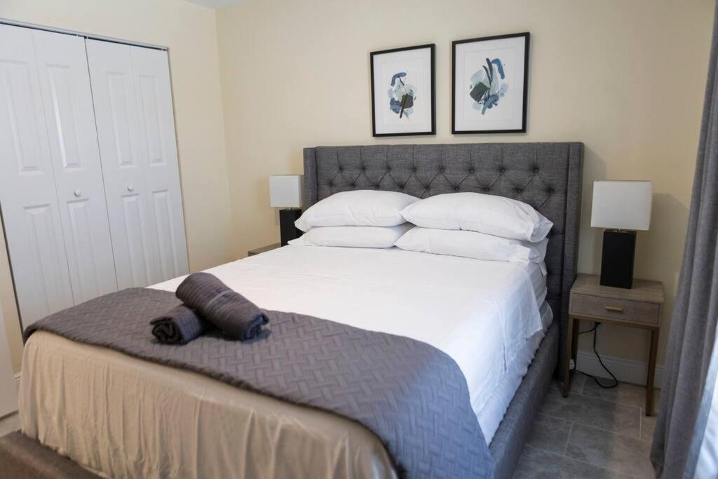 Palm Beach Getaway with hot tub & mini golf near beaches, downtown, and plenty of shopping view 4