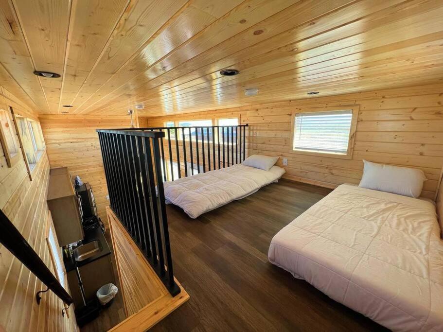 066 South Rim Grand Canyon Tiny Home Sleeps 8 view 3