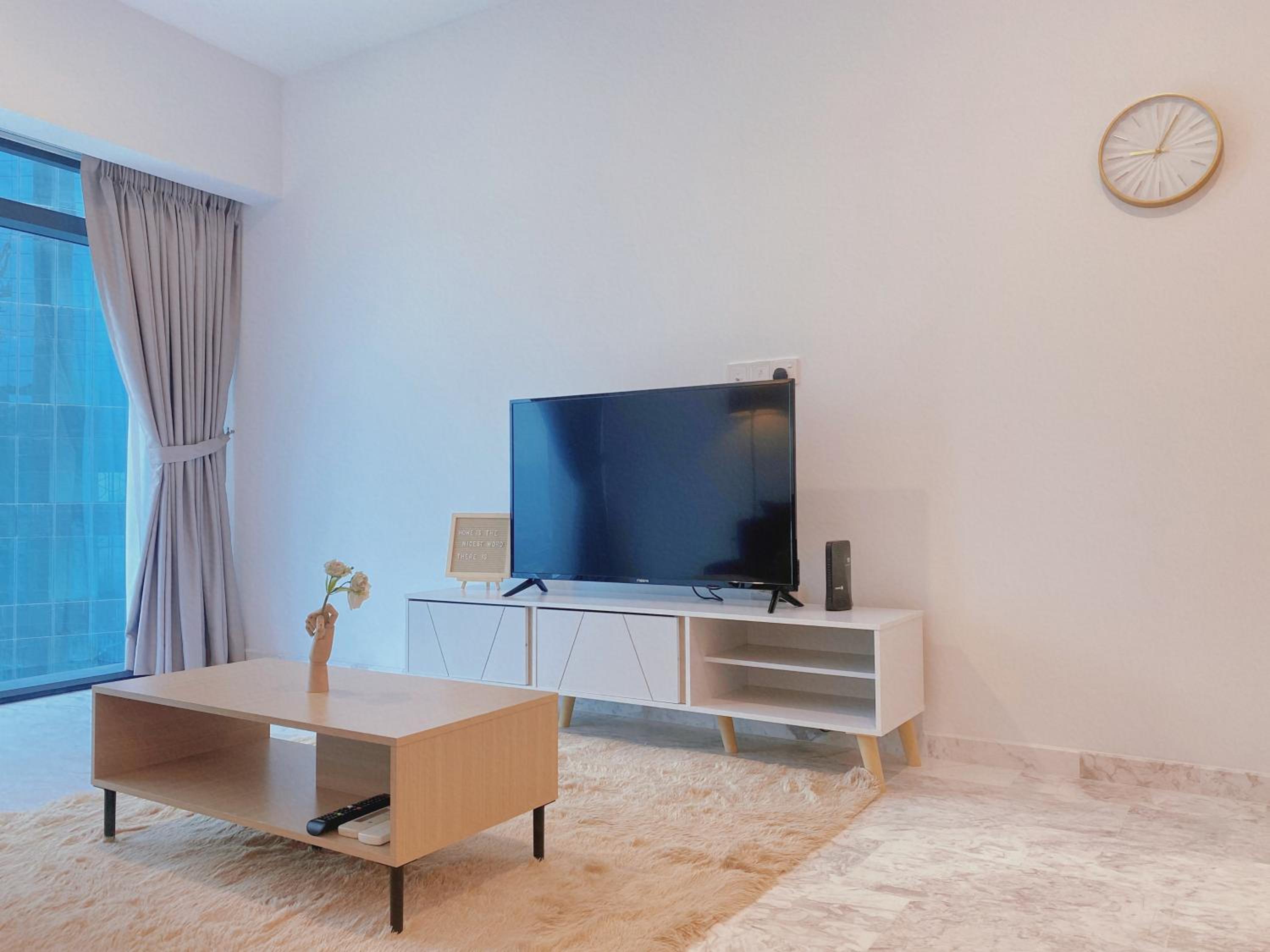 Luxury Residence @ Eaton