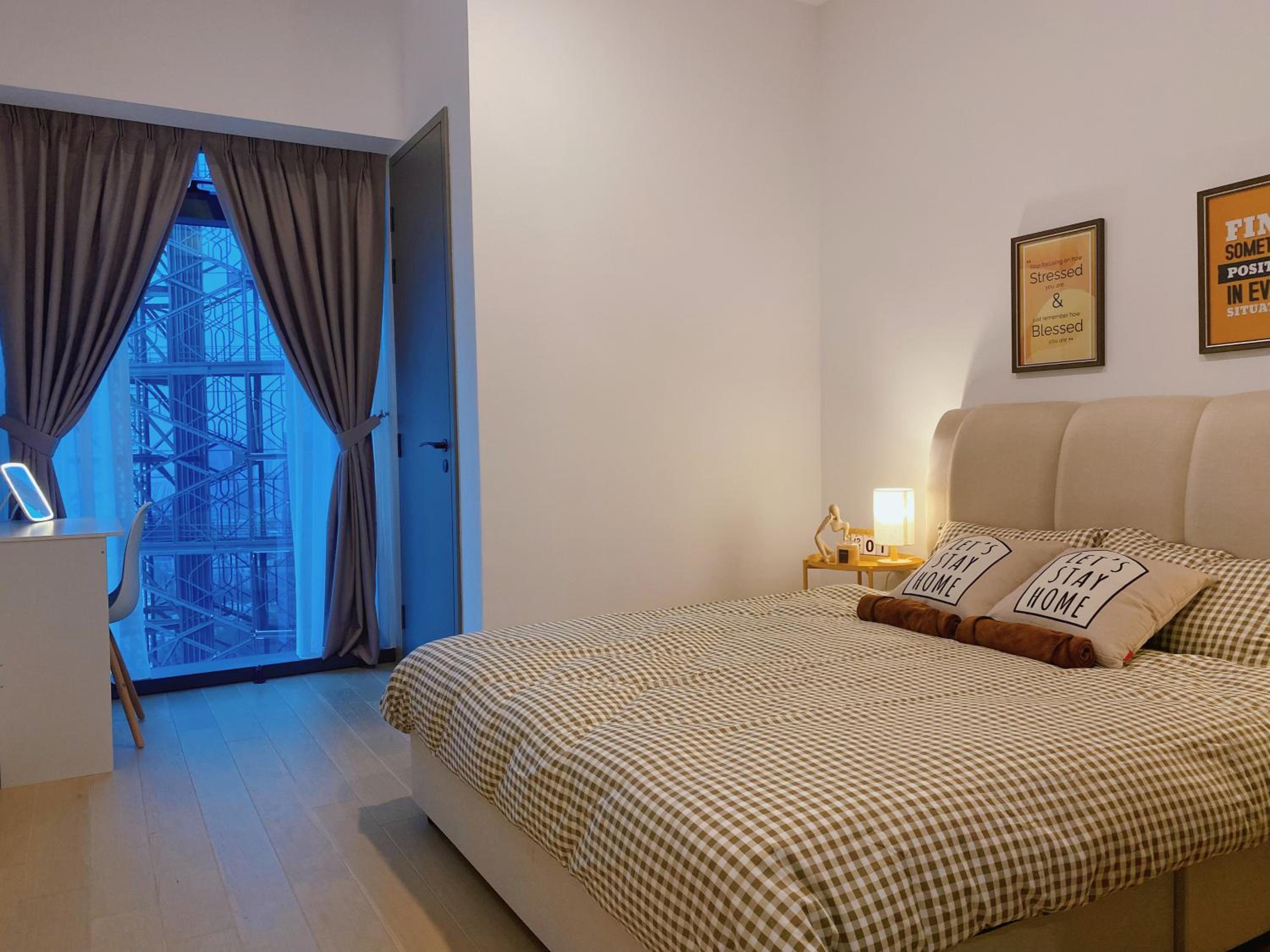 Luxury Residence @ Eaton