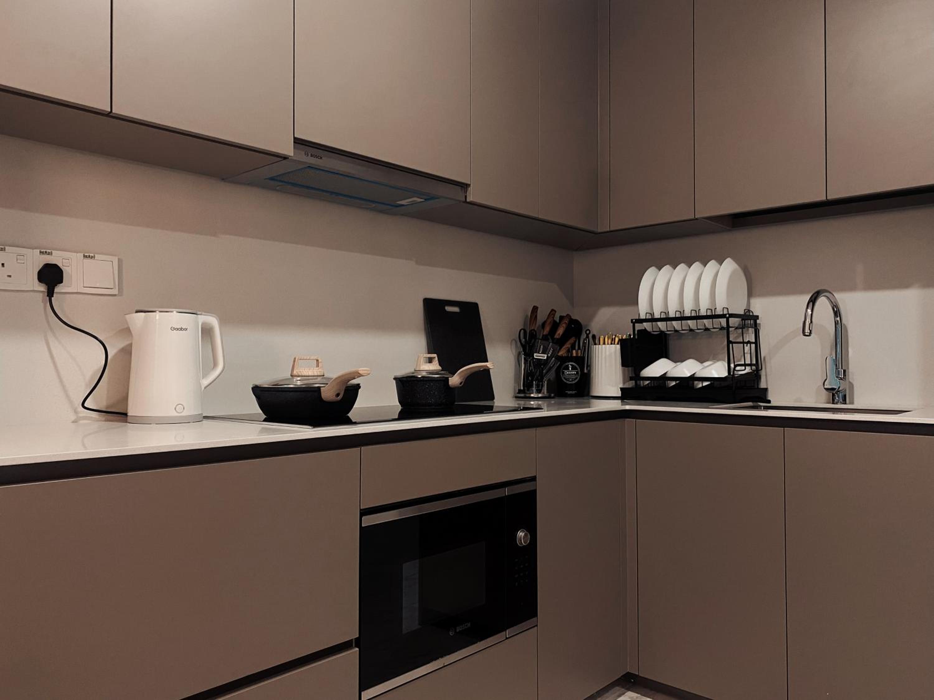 Luxury Residence @ Eaton