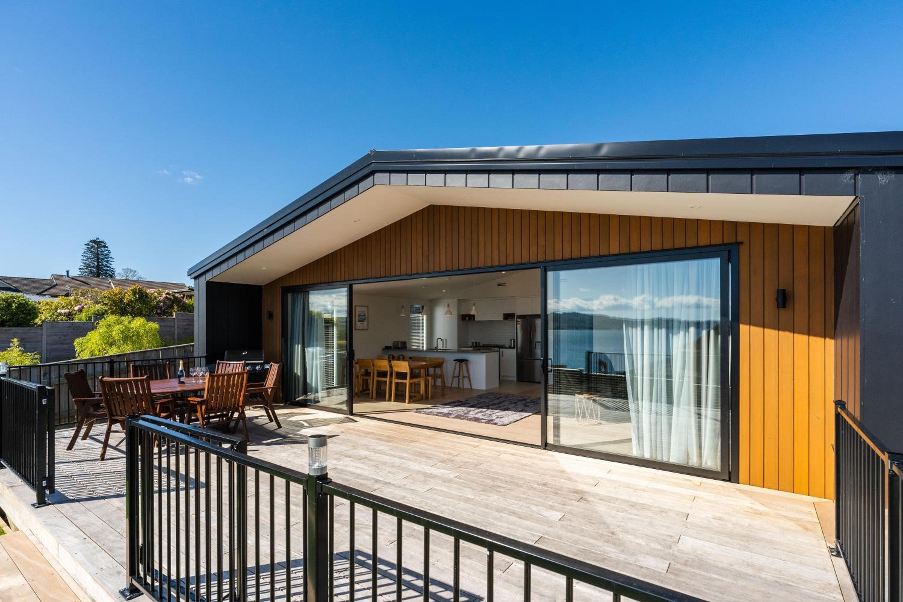 Lakeview Terrace - Taupo Holiday Home view 3