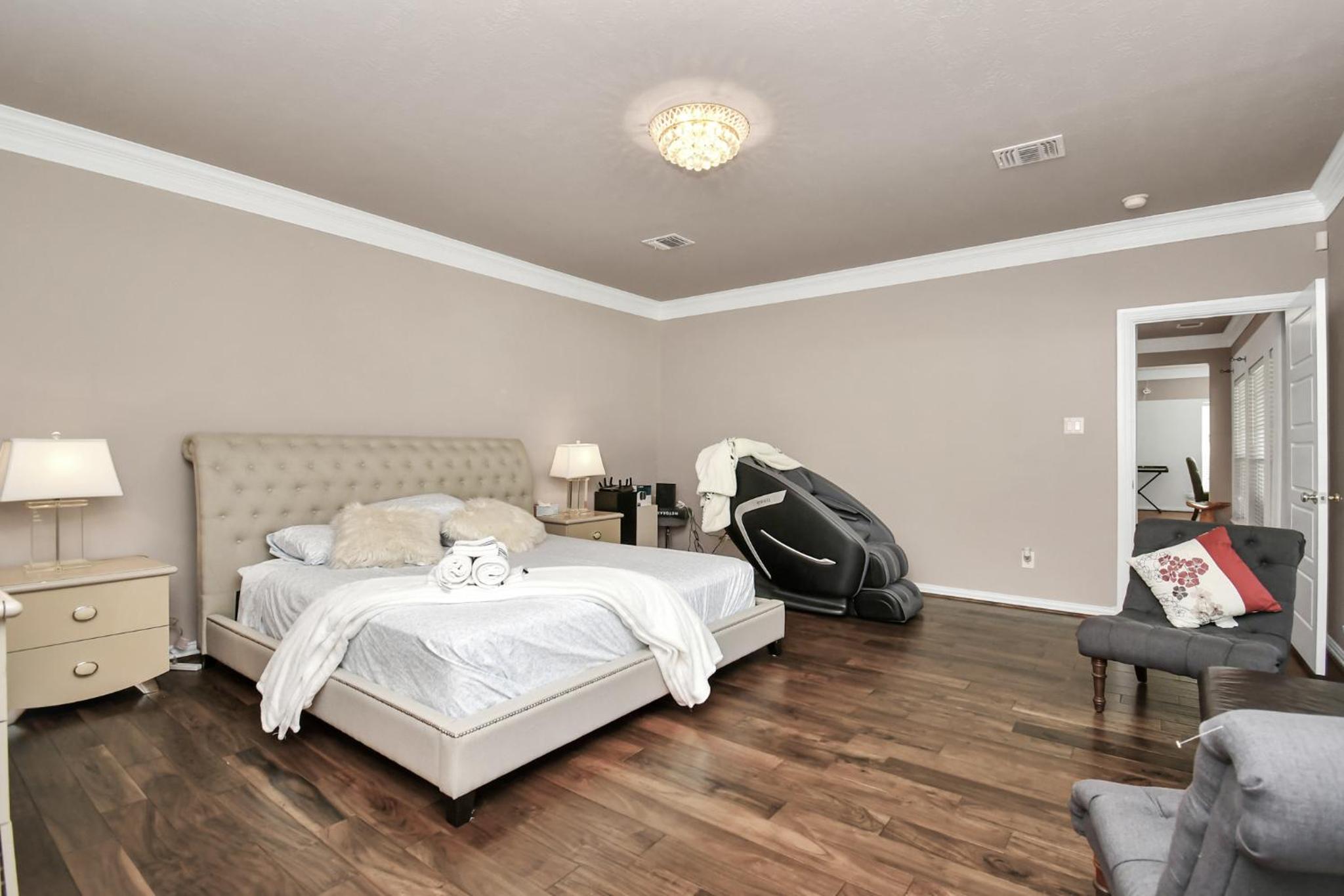 AFRA Home with huge garden Houston, Texas