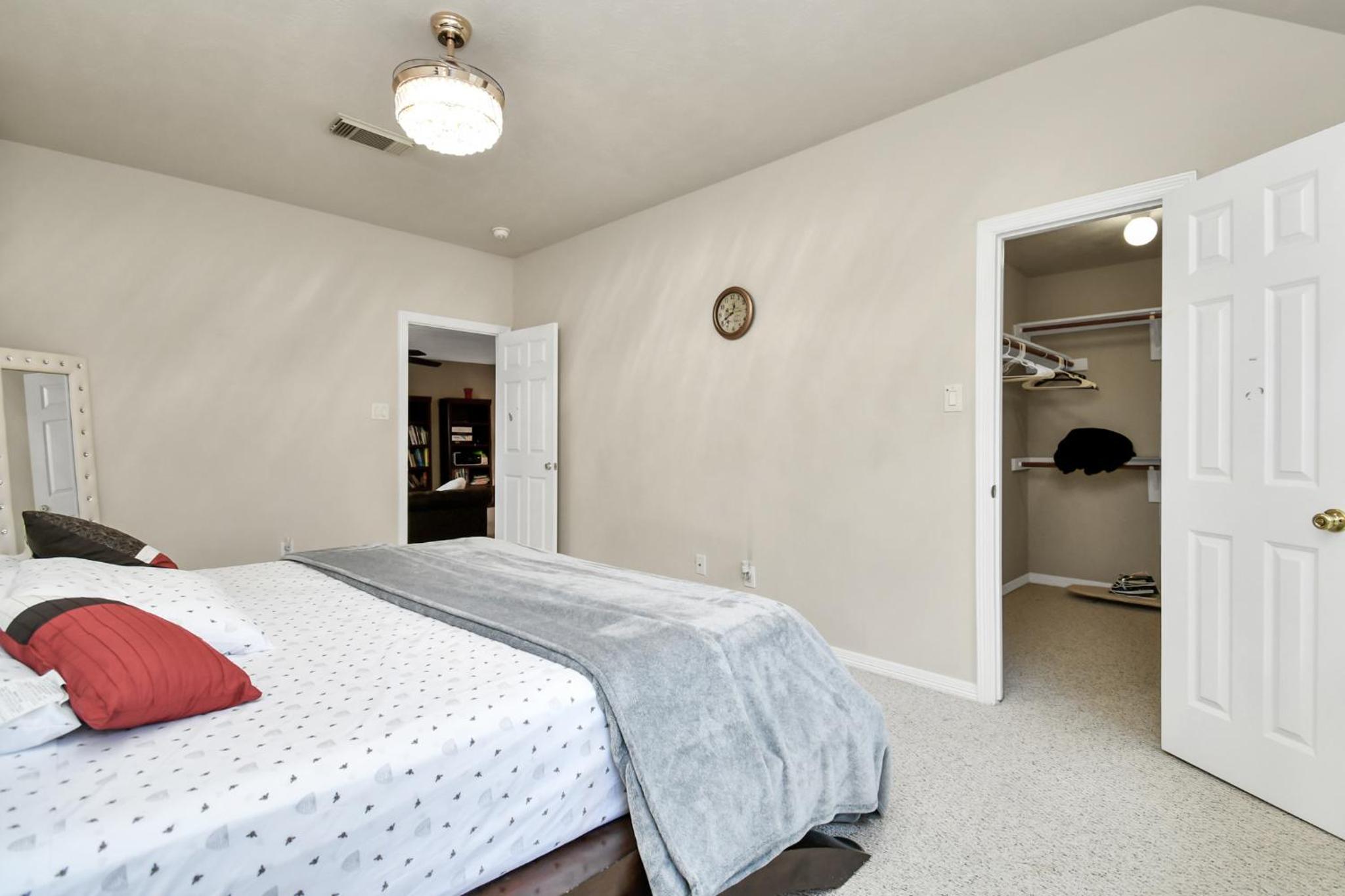 AFRA Home with huge garden Houston, Texas