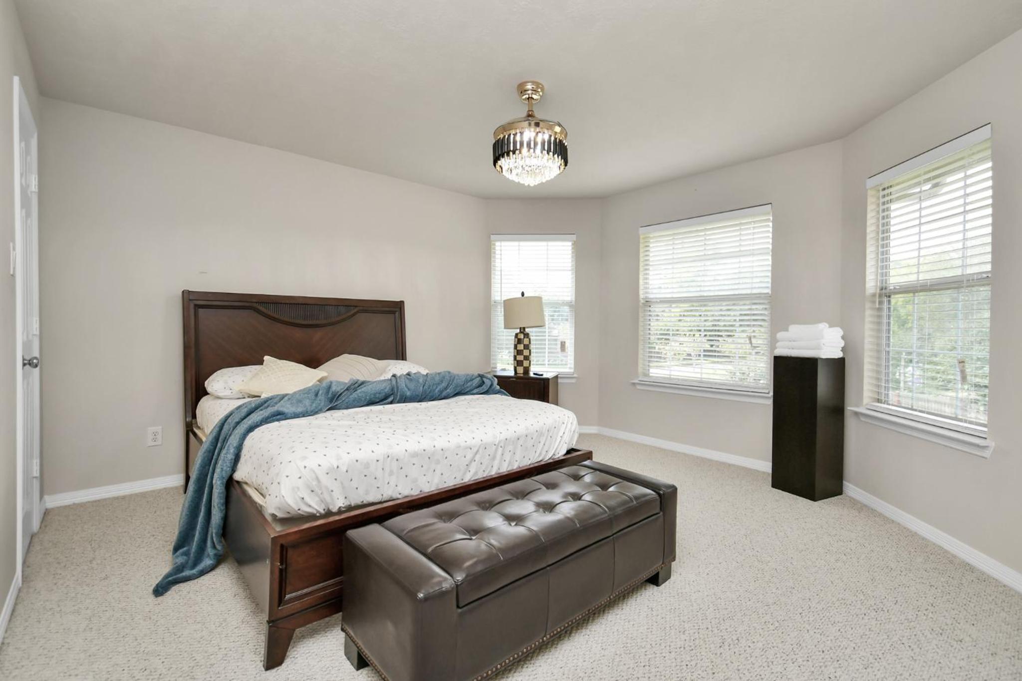 AFRA Home with huge garden Houston, Texas